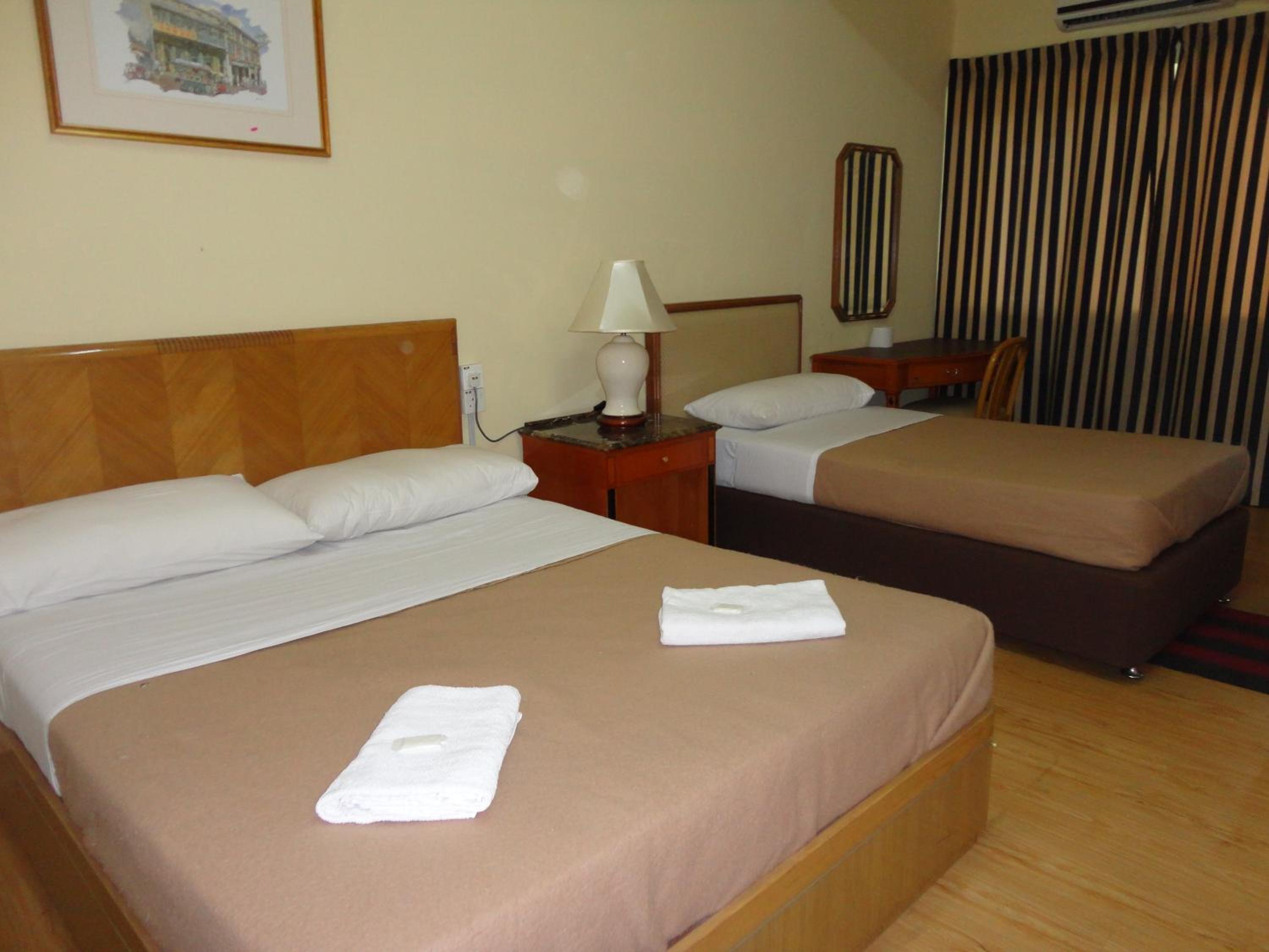 Superior Deluxe Double or Twin Room  photo 3