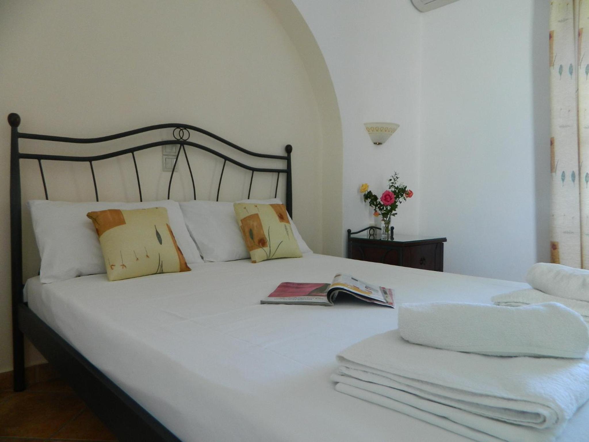 Double Room - Photo 15