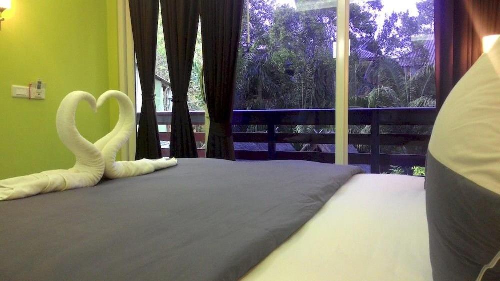 Budget Double Room - Photo 8