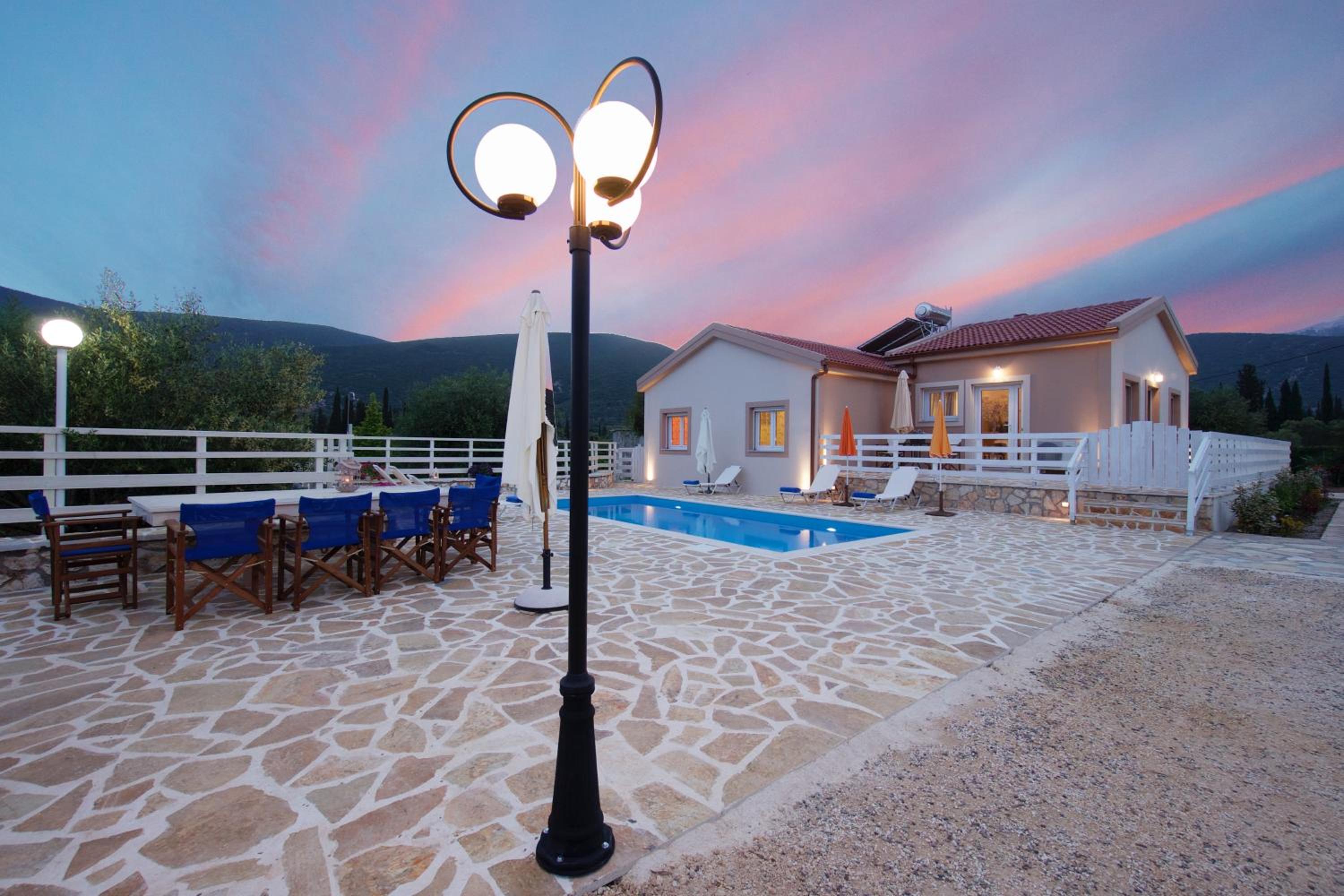 Villa with Private Pool photo 3
