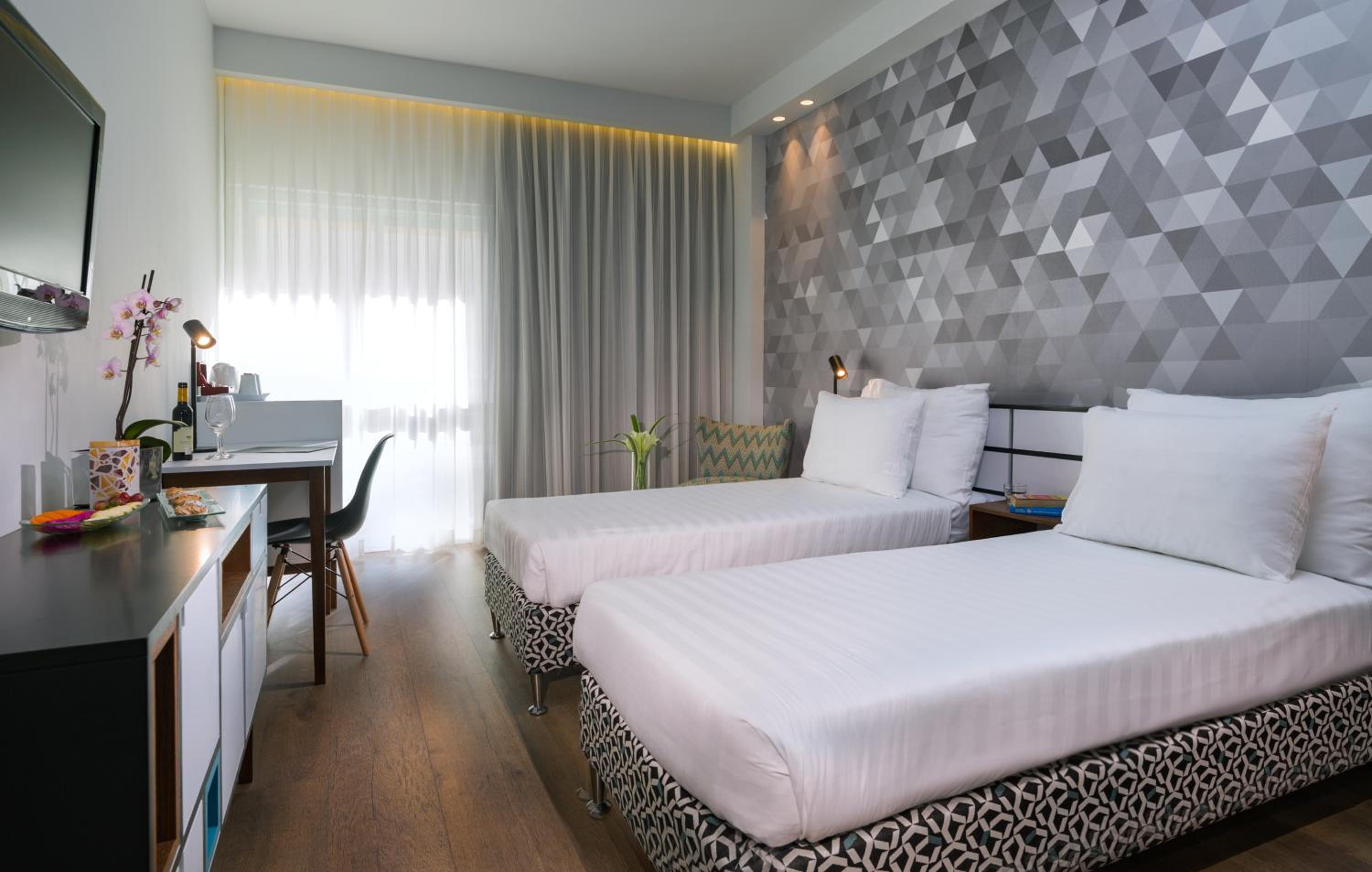Superior Double or Twin Room - Photo 3
