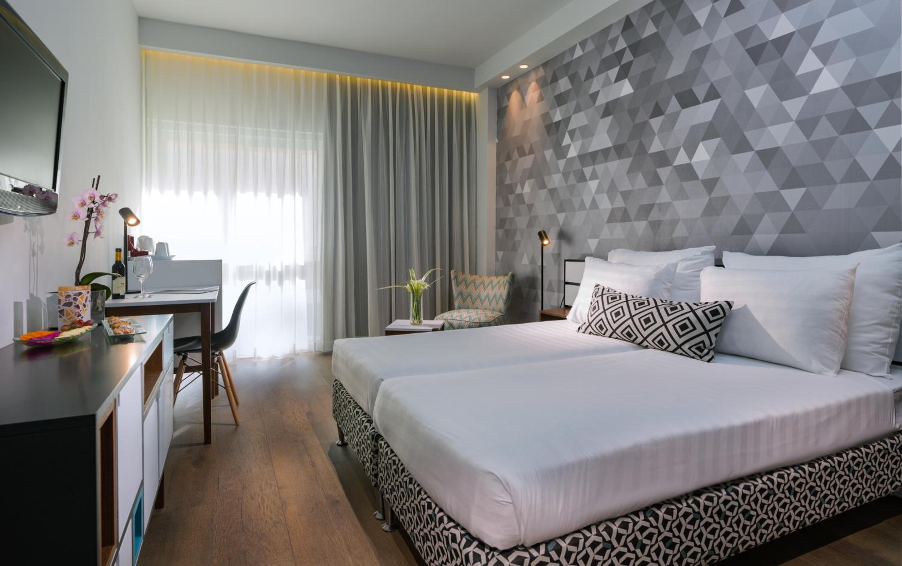 Superior Double or Twin Room - Photo 2