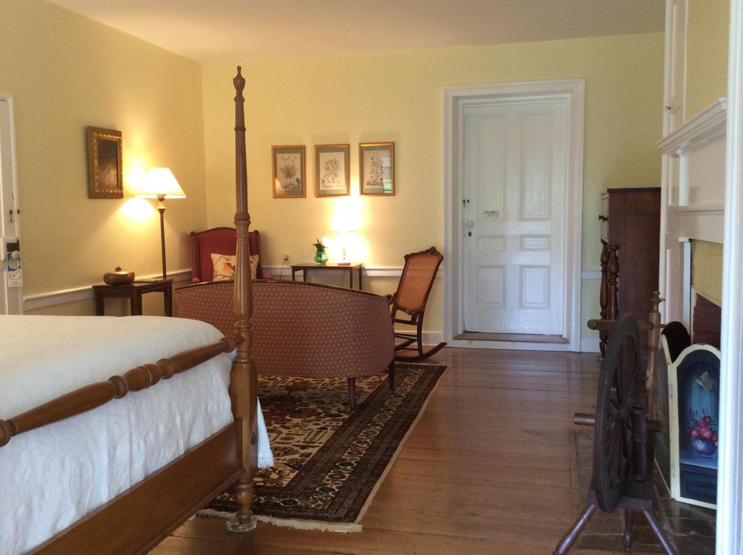 Double Room with Private External Bathroom