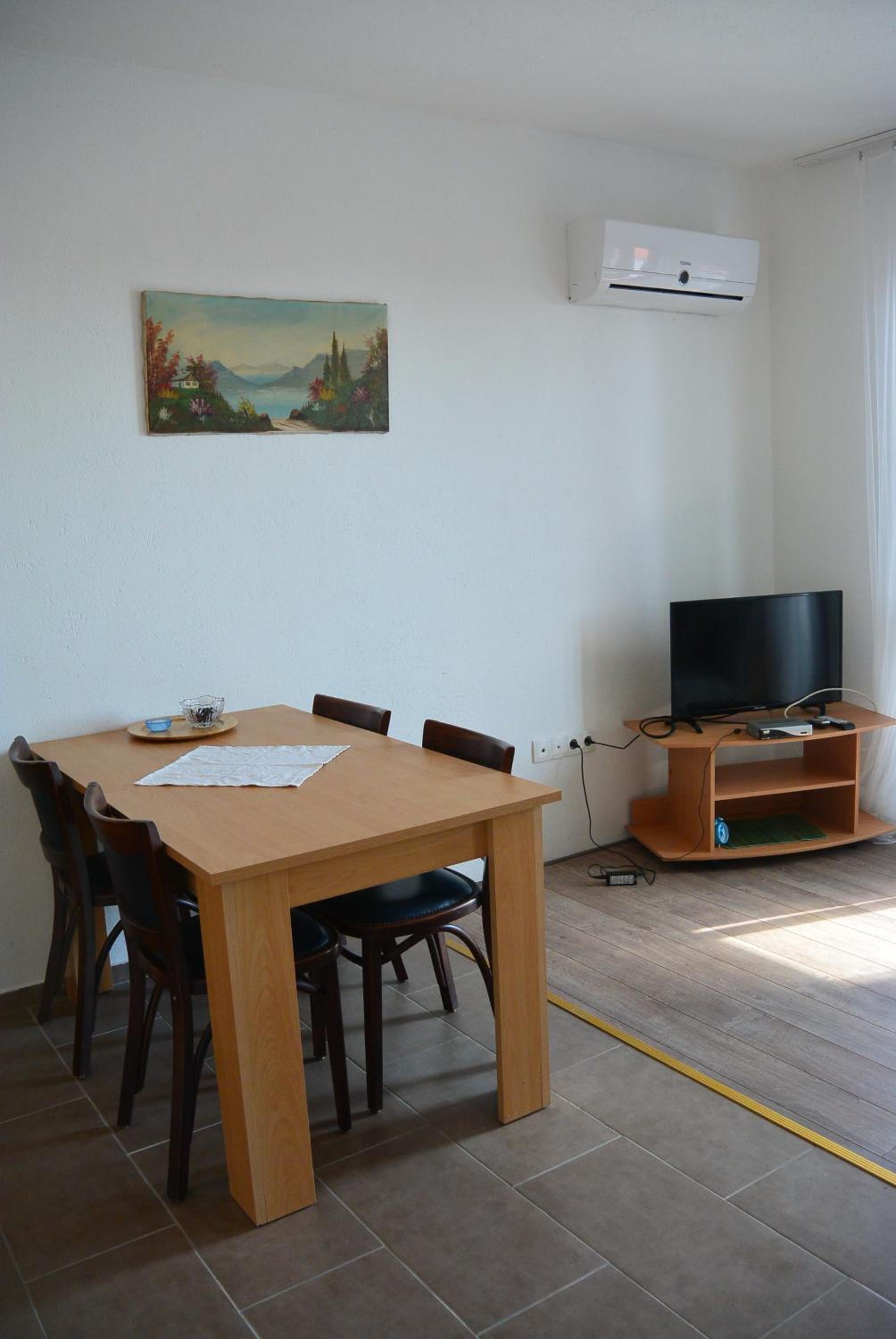 Apartment with Terrace photo 3