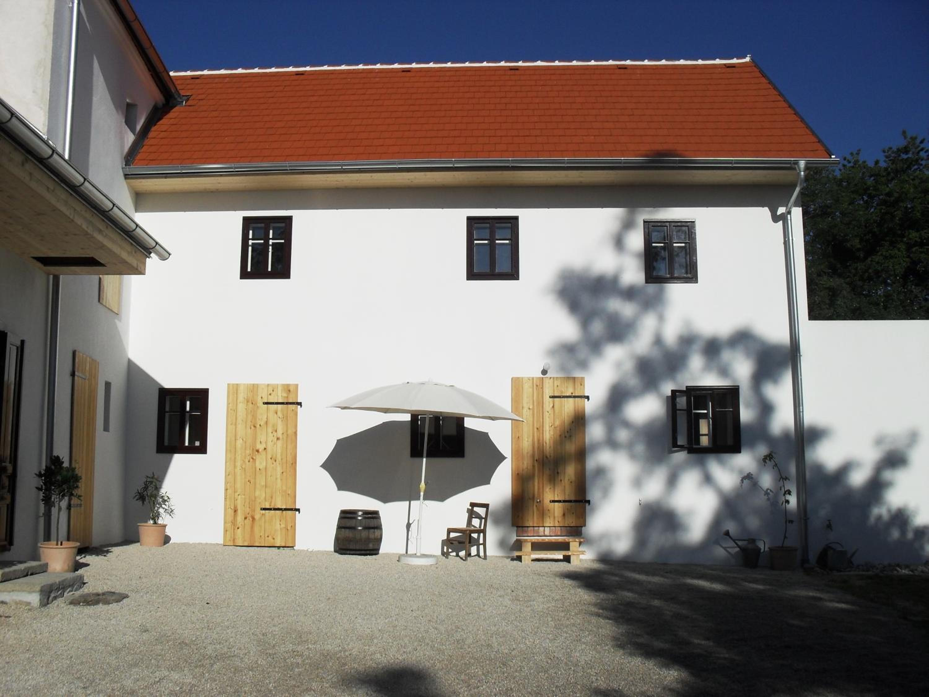 Three-Bedroom House photo 2