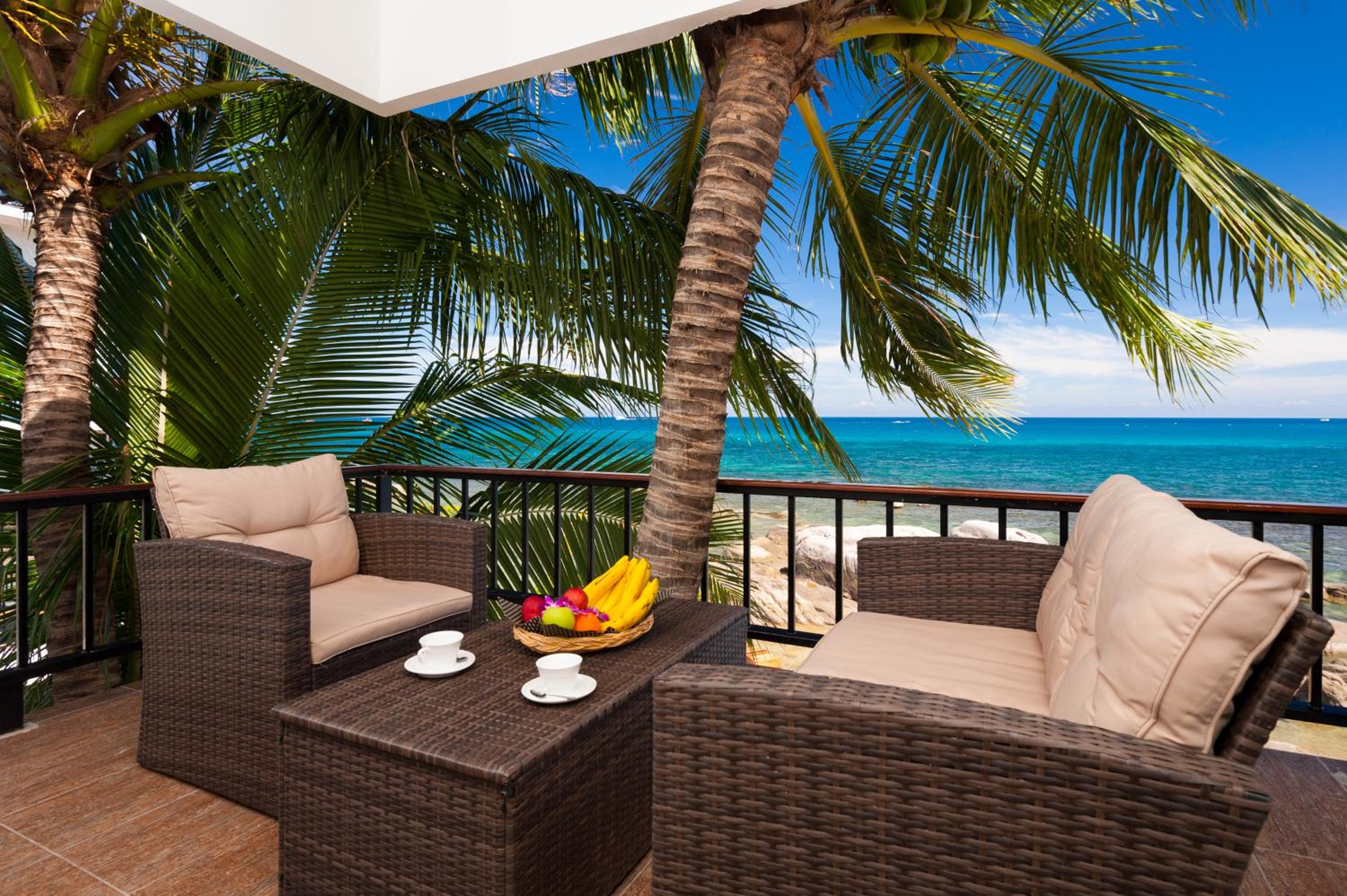 Double Room with Sea View - Photo 16