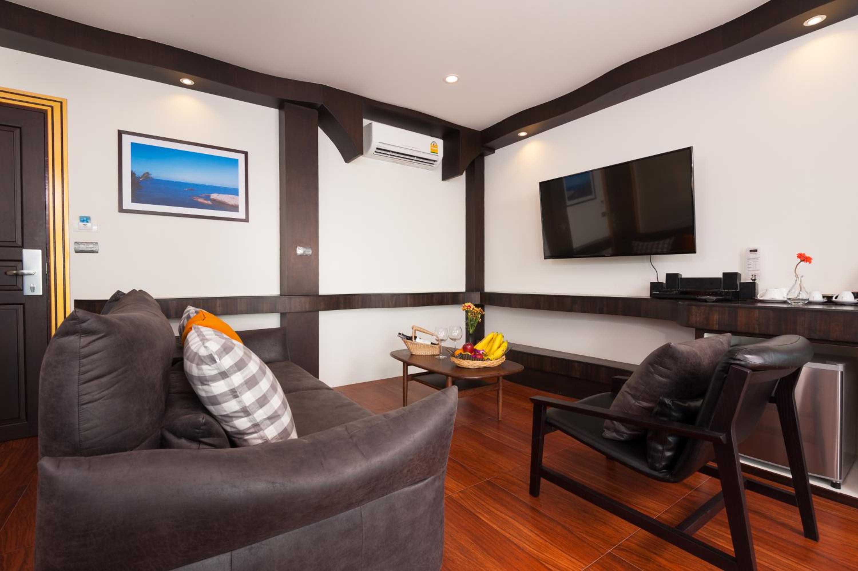 Double Room with Sea View - Photo 17