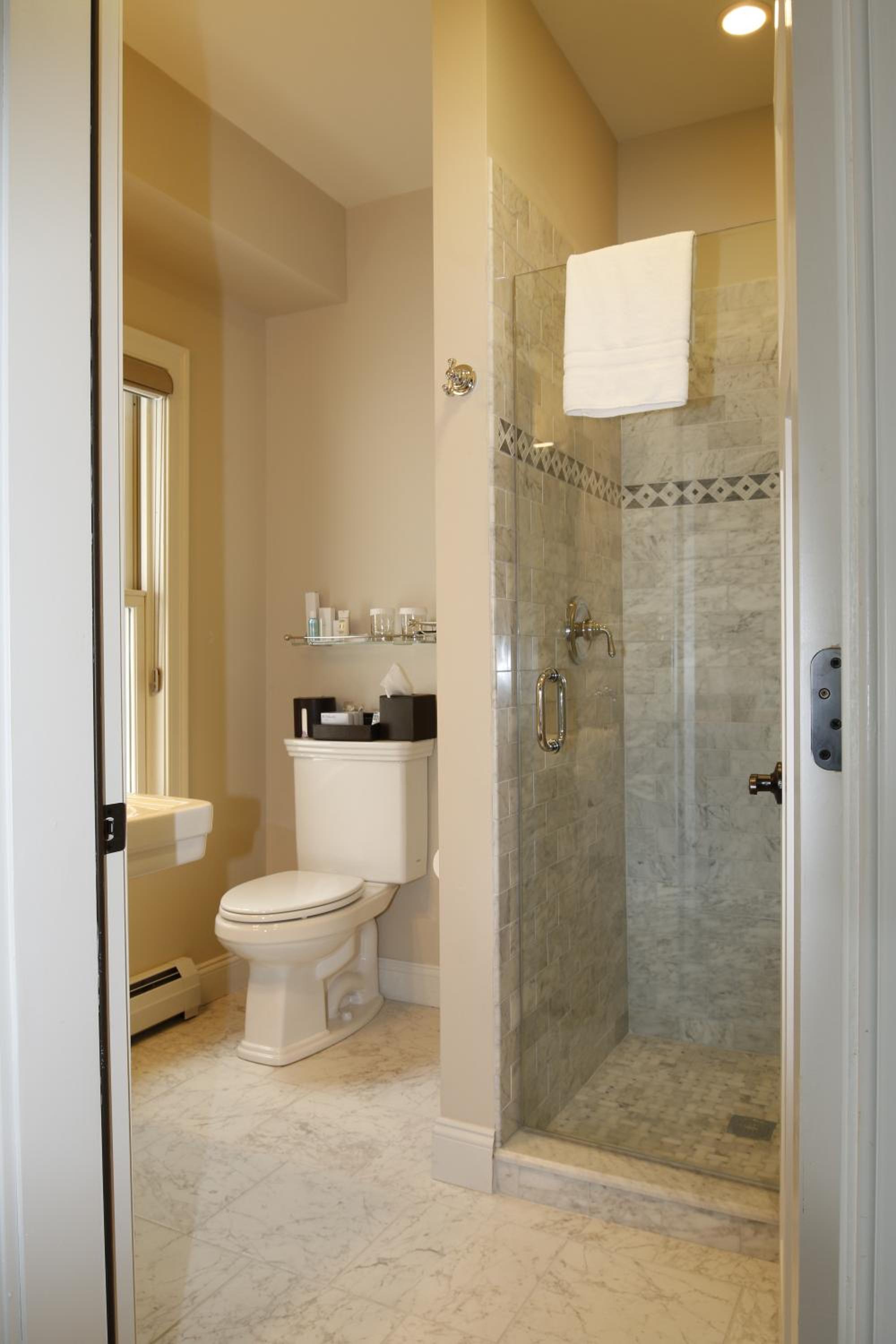 Two-Bedroom Suite photo 3