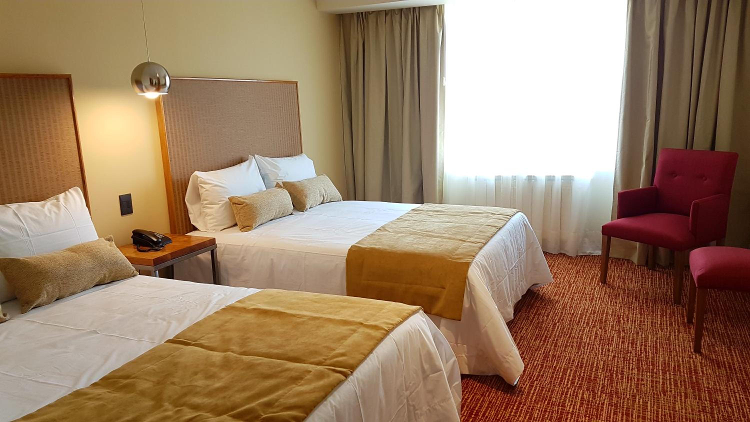 Superior Double Room thumbnail 5
