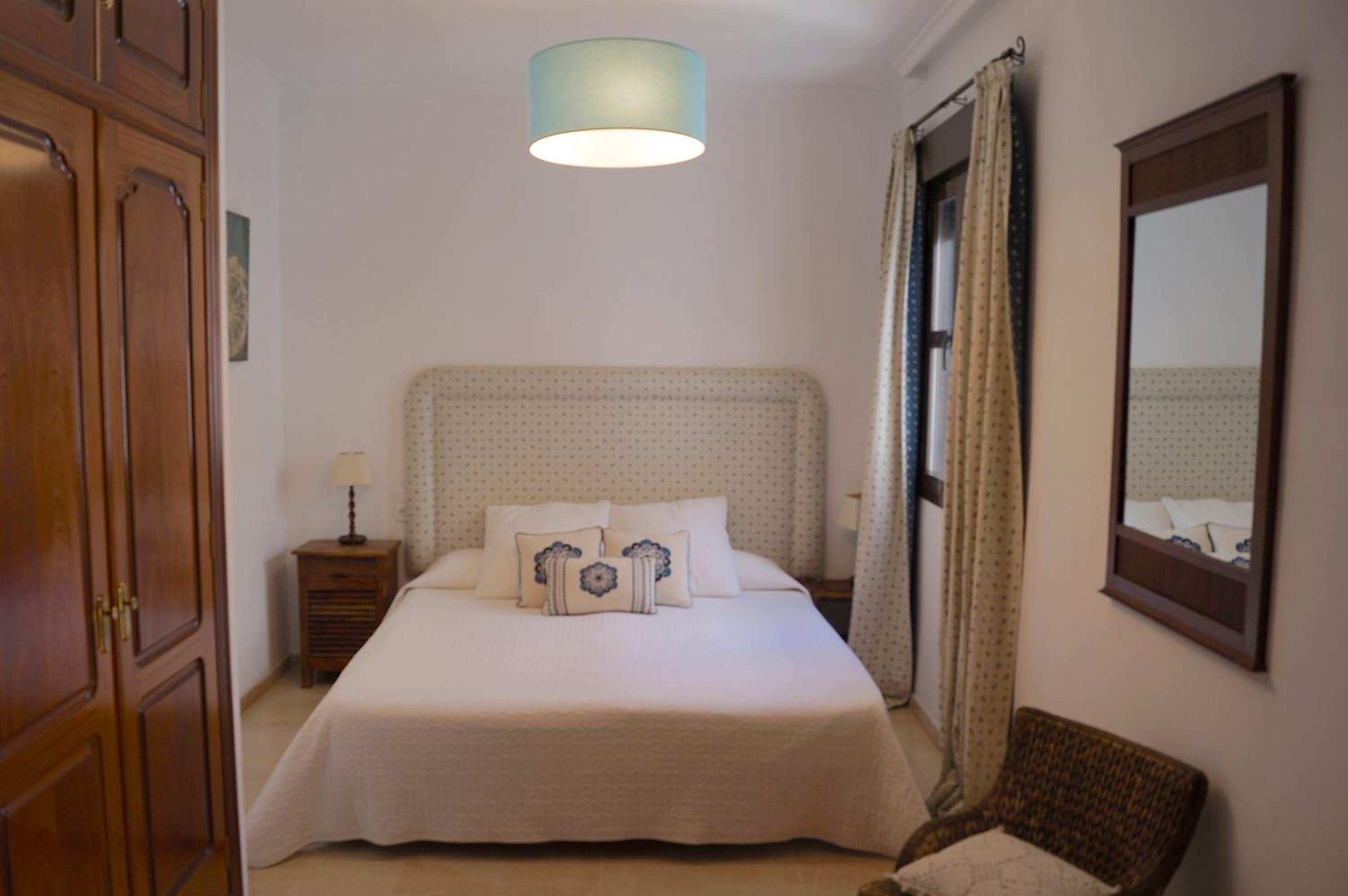 Penthouse Apartment - Photo 11