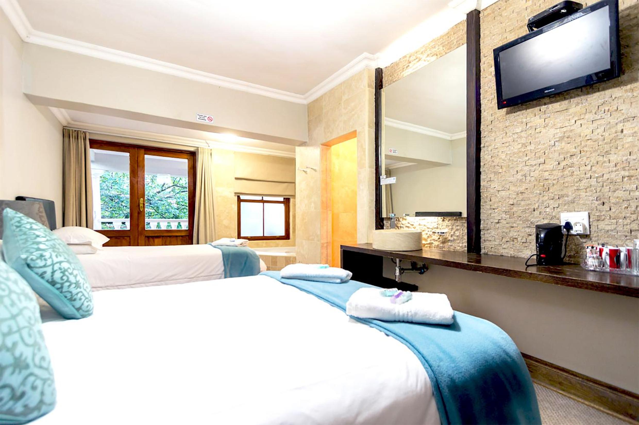 Luxury Family Triple Room photo 3