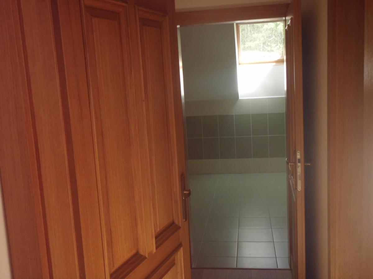 Apartment with Private External Bathroom photo 2