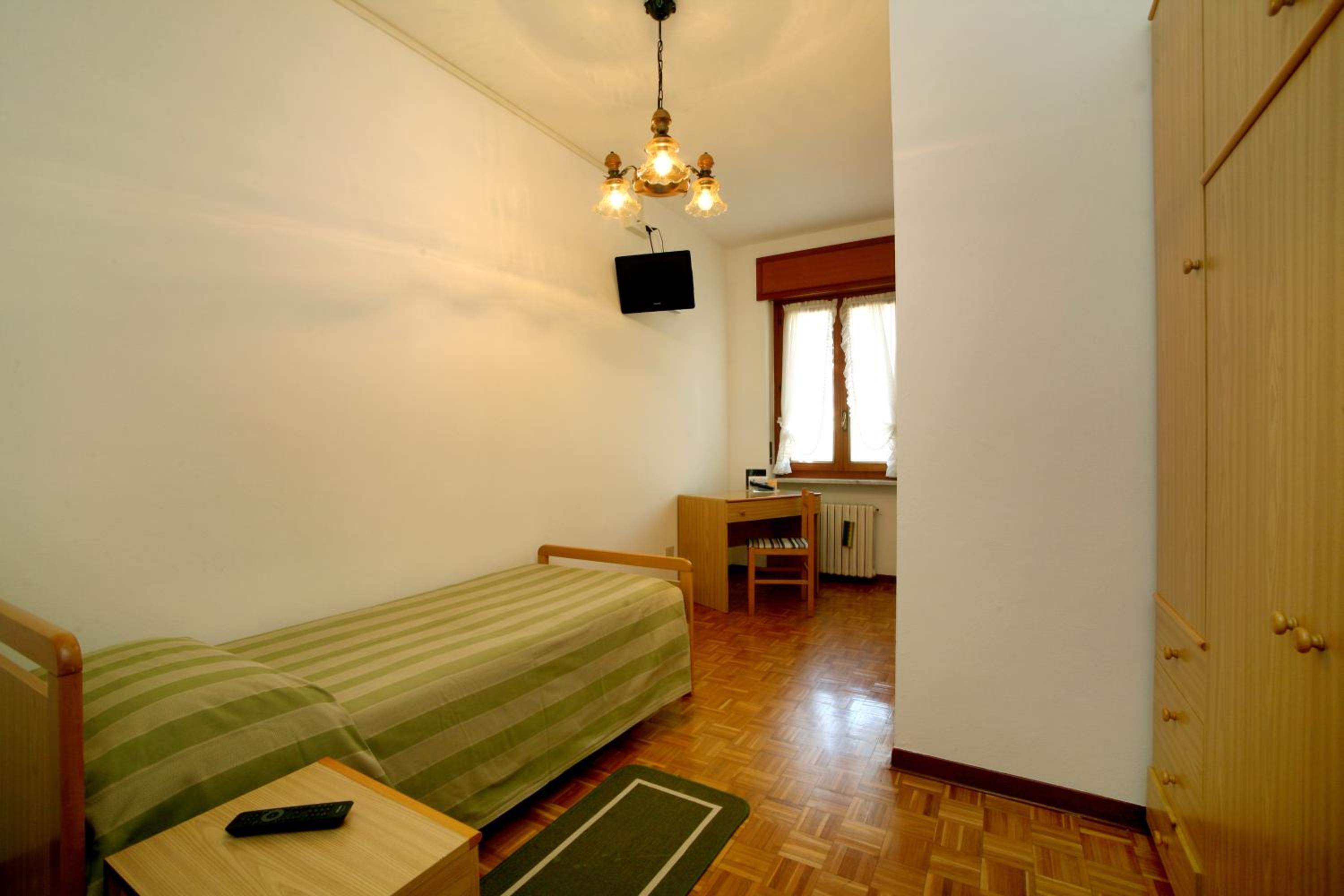 Single Room photo 3