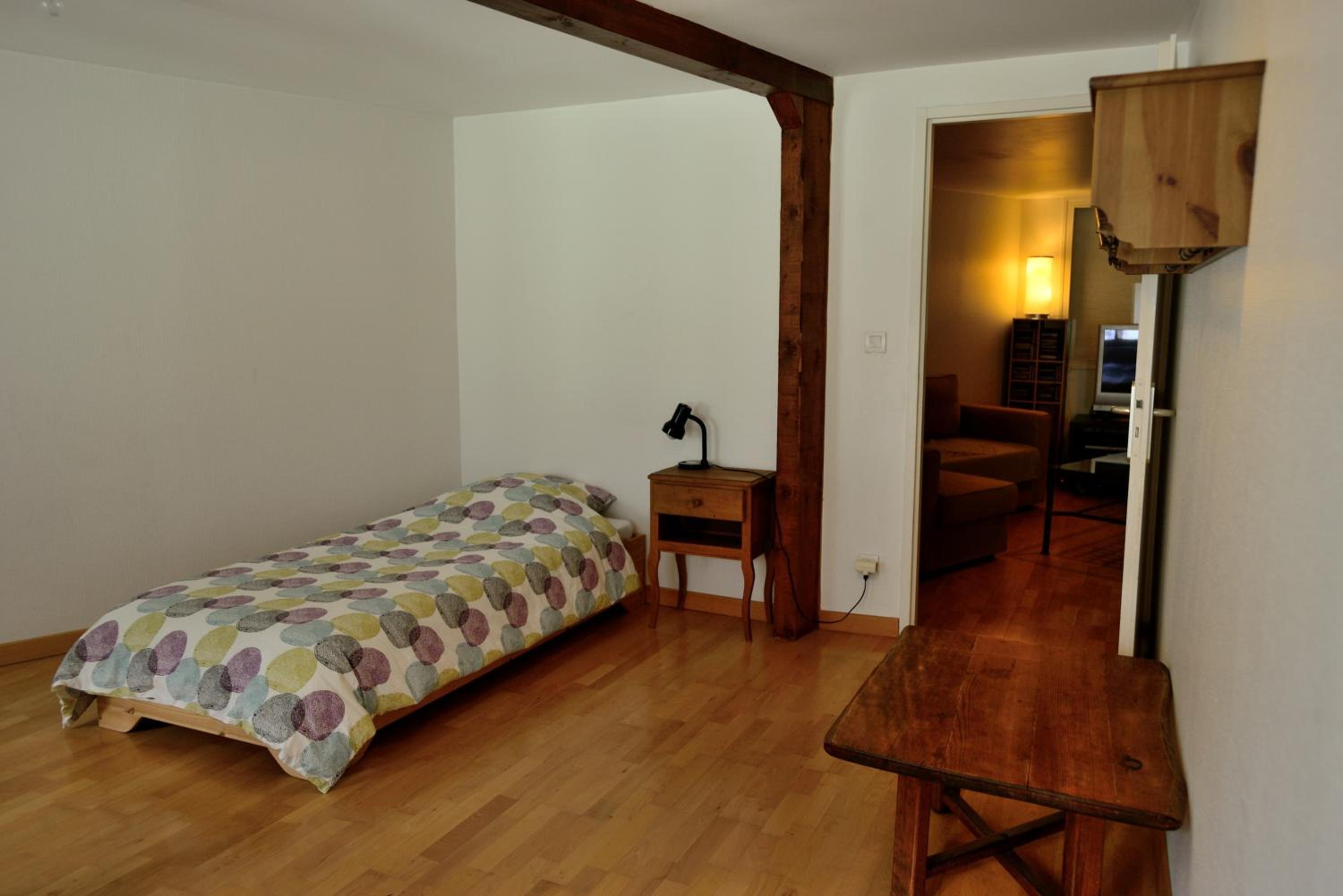 Quadruple Room with Shared Bathroom photo 3