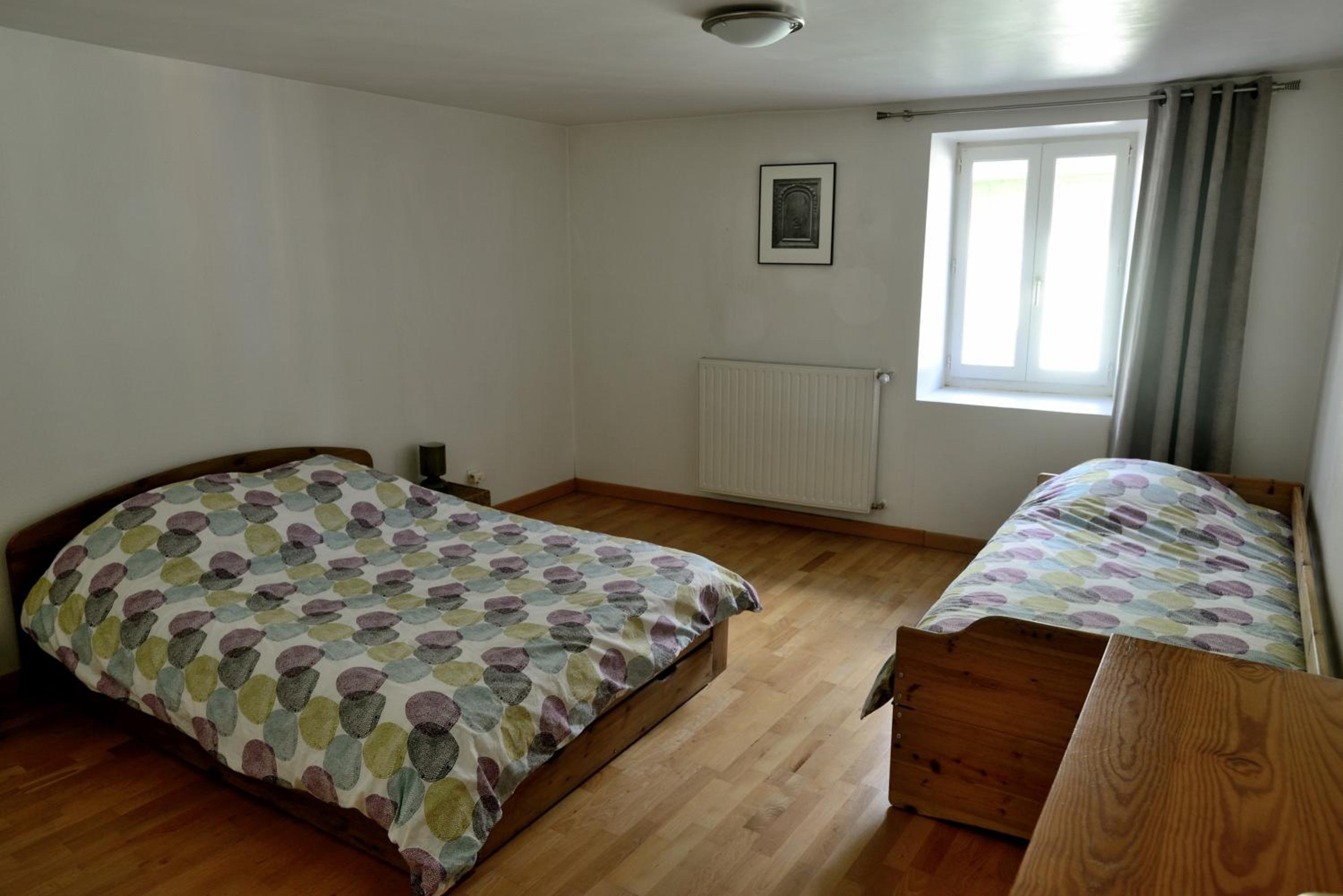 Triple Room with Shared Bathroom photo 2