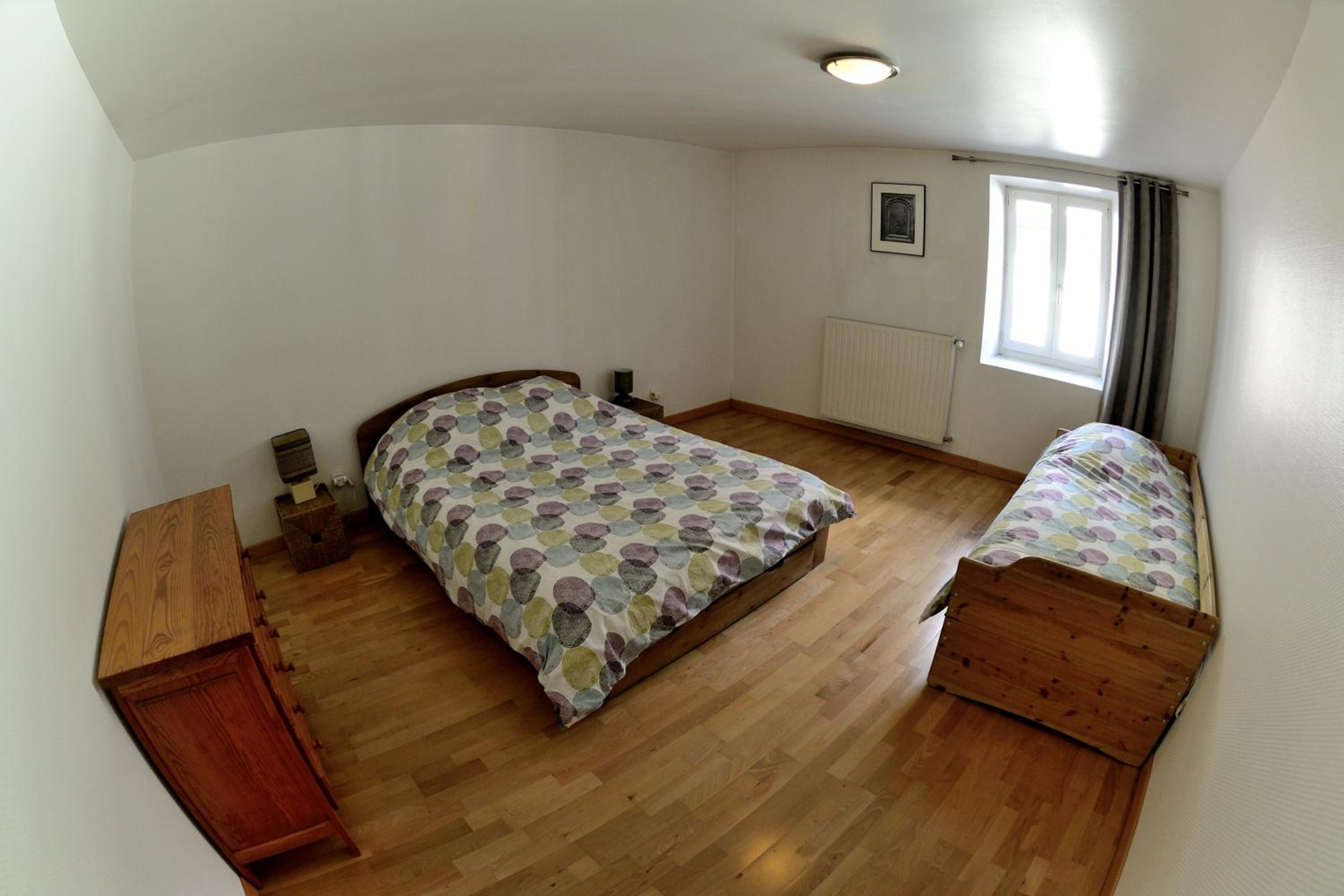 Triple Room with Shared Bathroom photo 3
