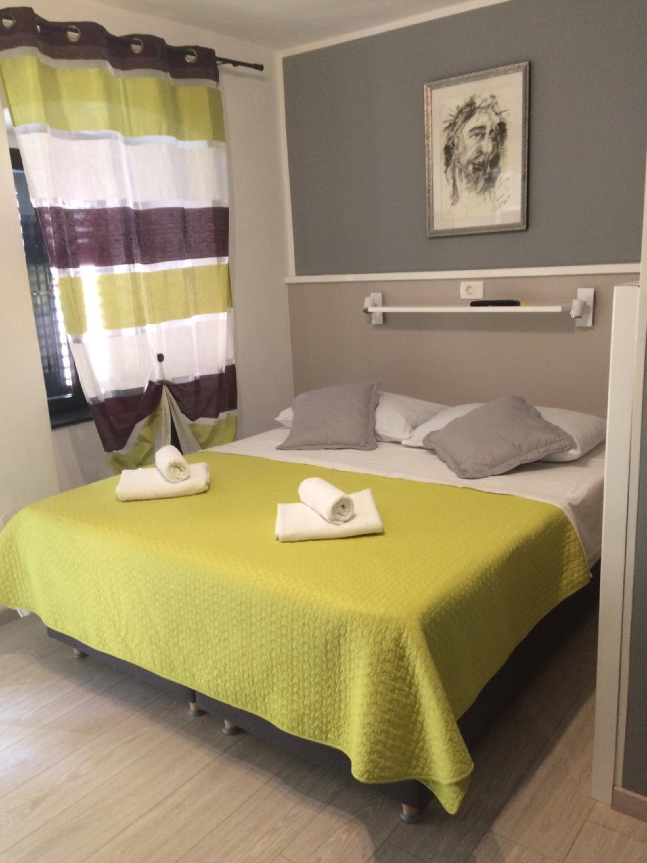 Triple Room - Photo 23