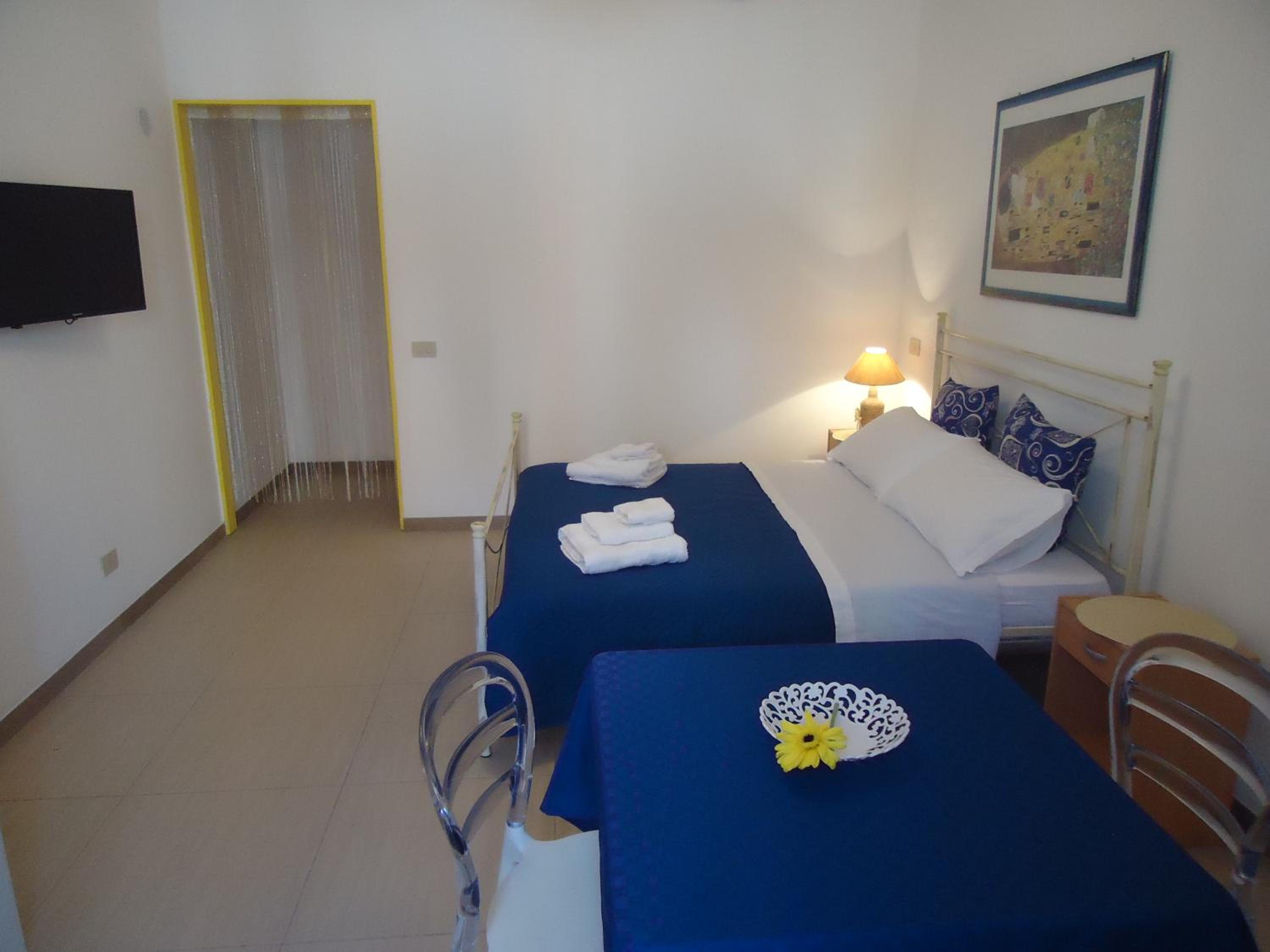 Studio Apartment photo 3