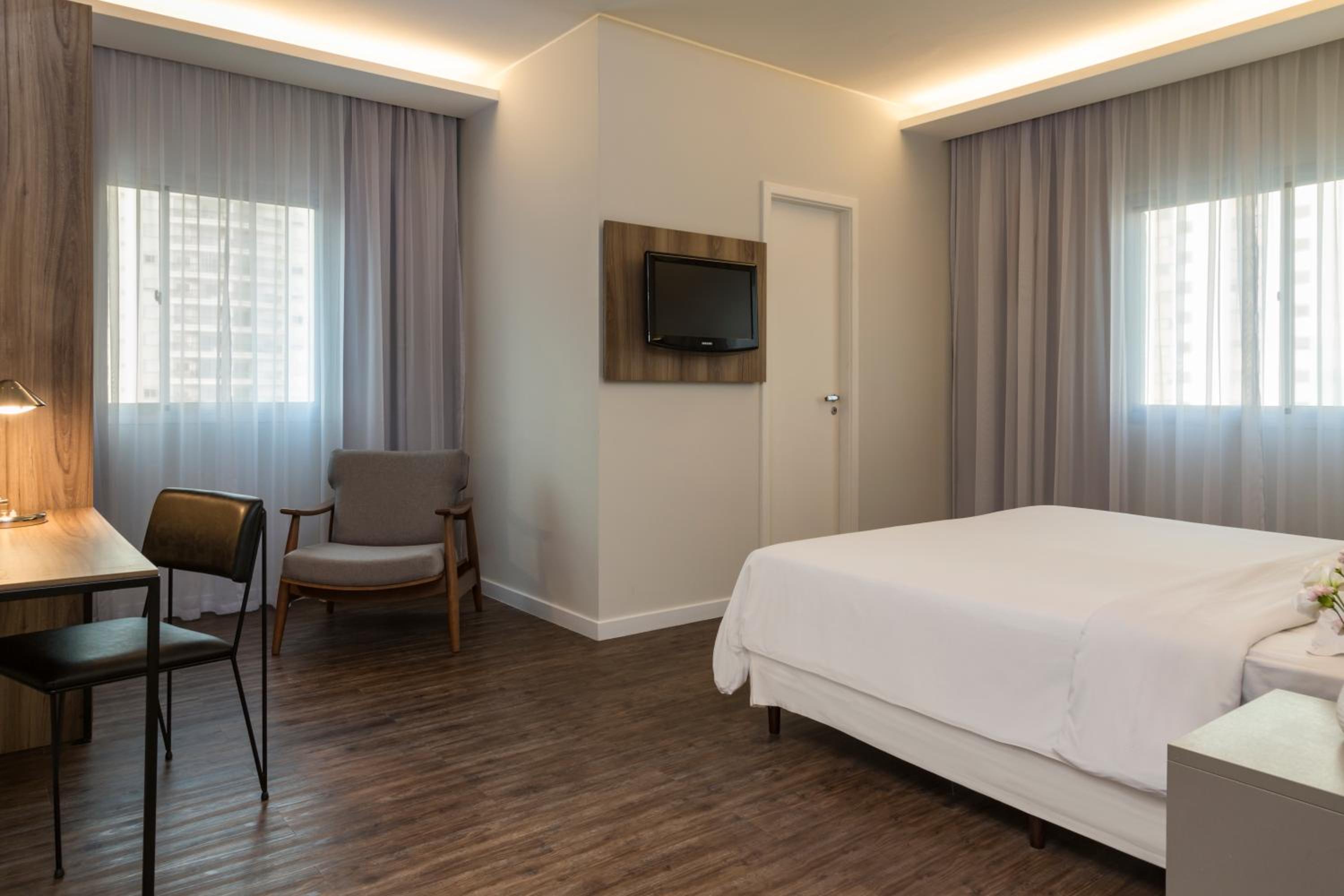 Luxo Casal - 1 Cama Queen - Photo 4