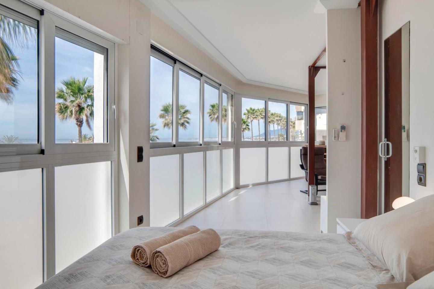 Apartamento con vista al mar