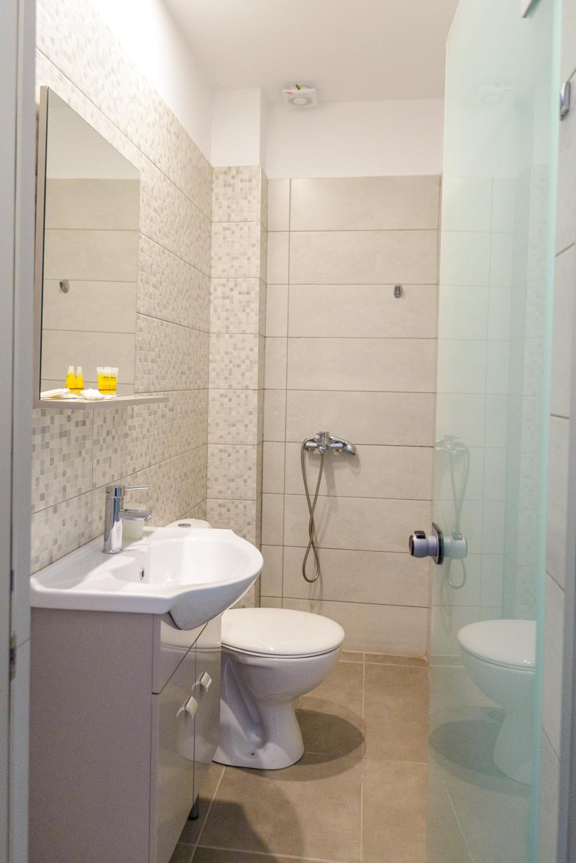Deluxe Twin Room photo 3