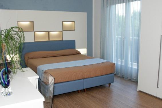 Family Room (2 Adults + 2 Children)