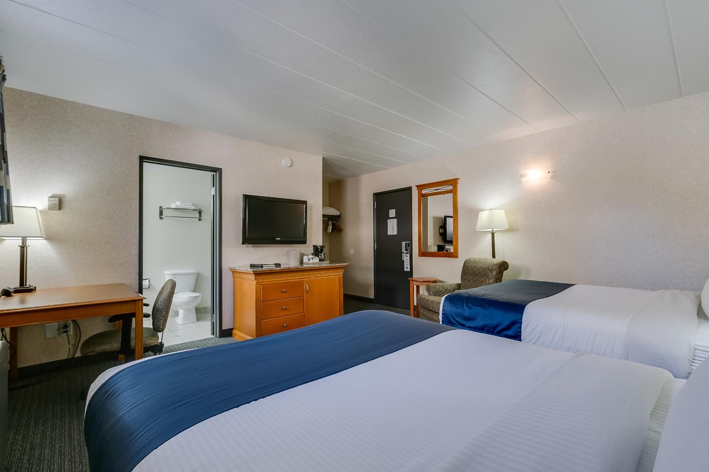 Economy Double Room photo 2
