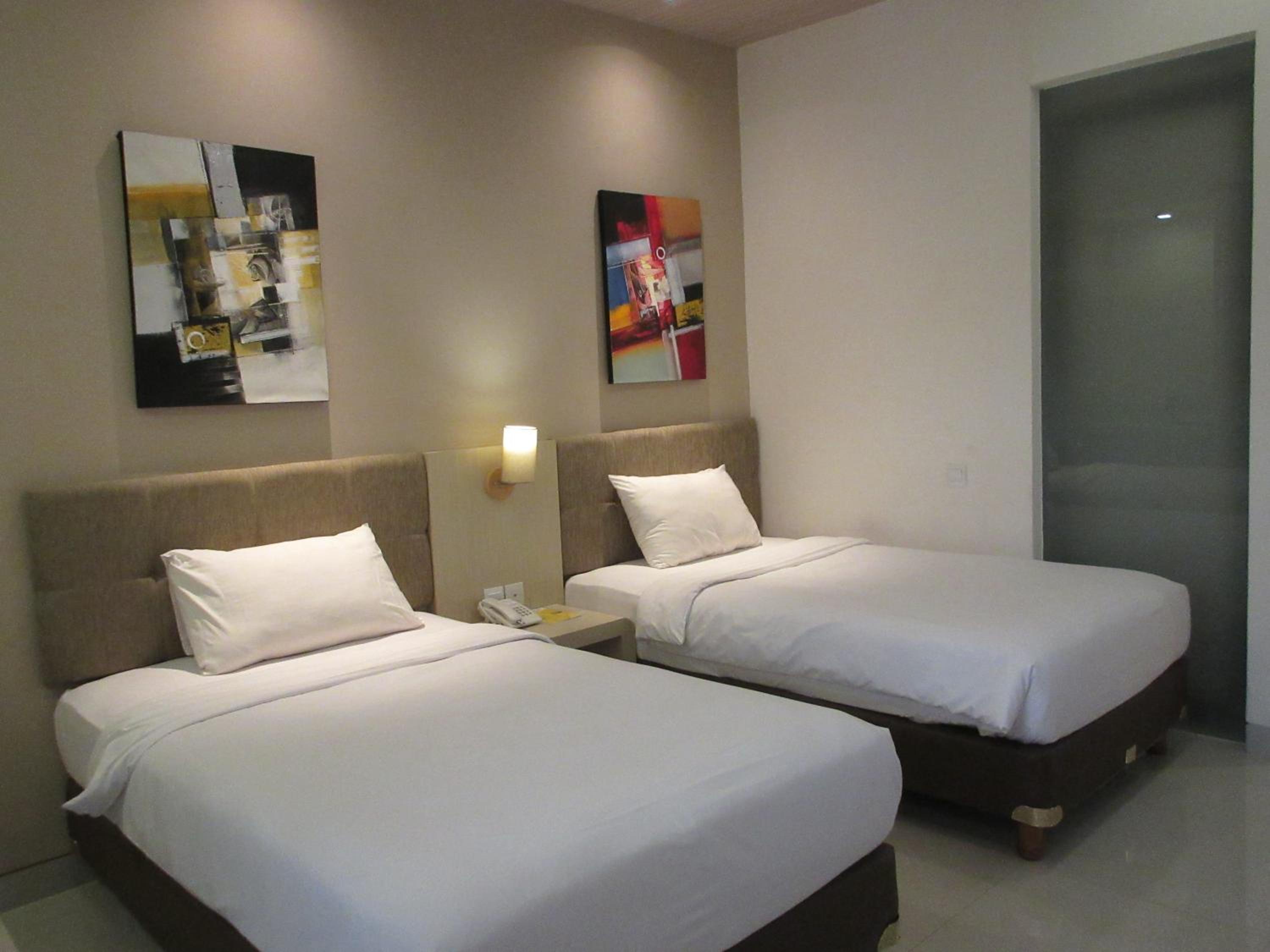 Superior Twin Room - Photo 4