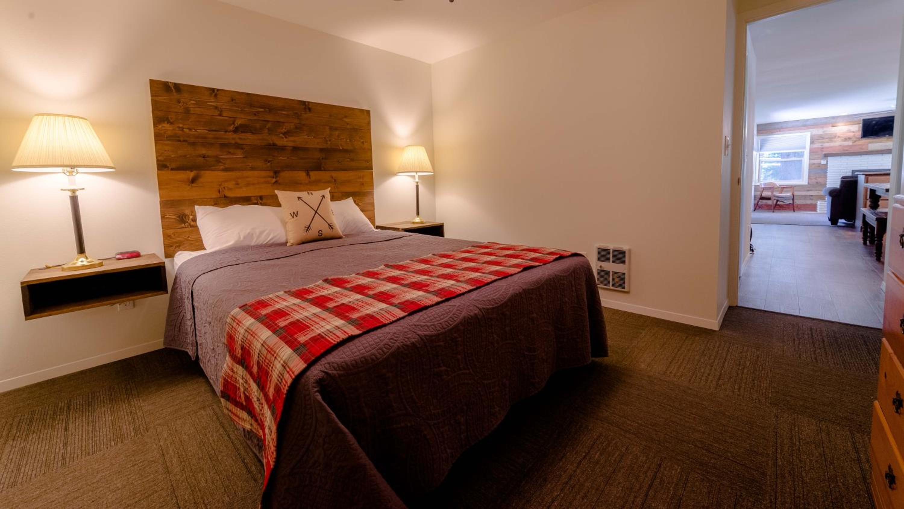 Two-Bedroom Cottage photo 1