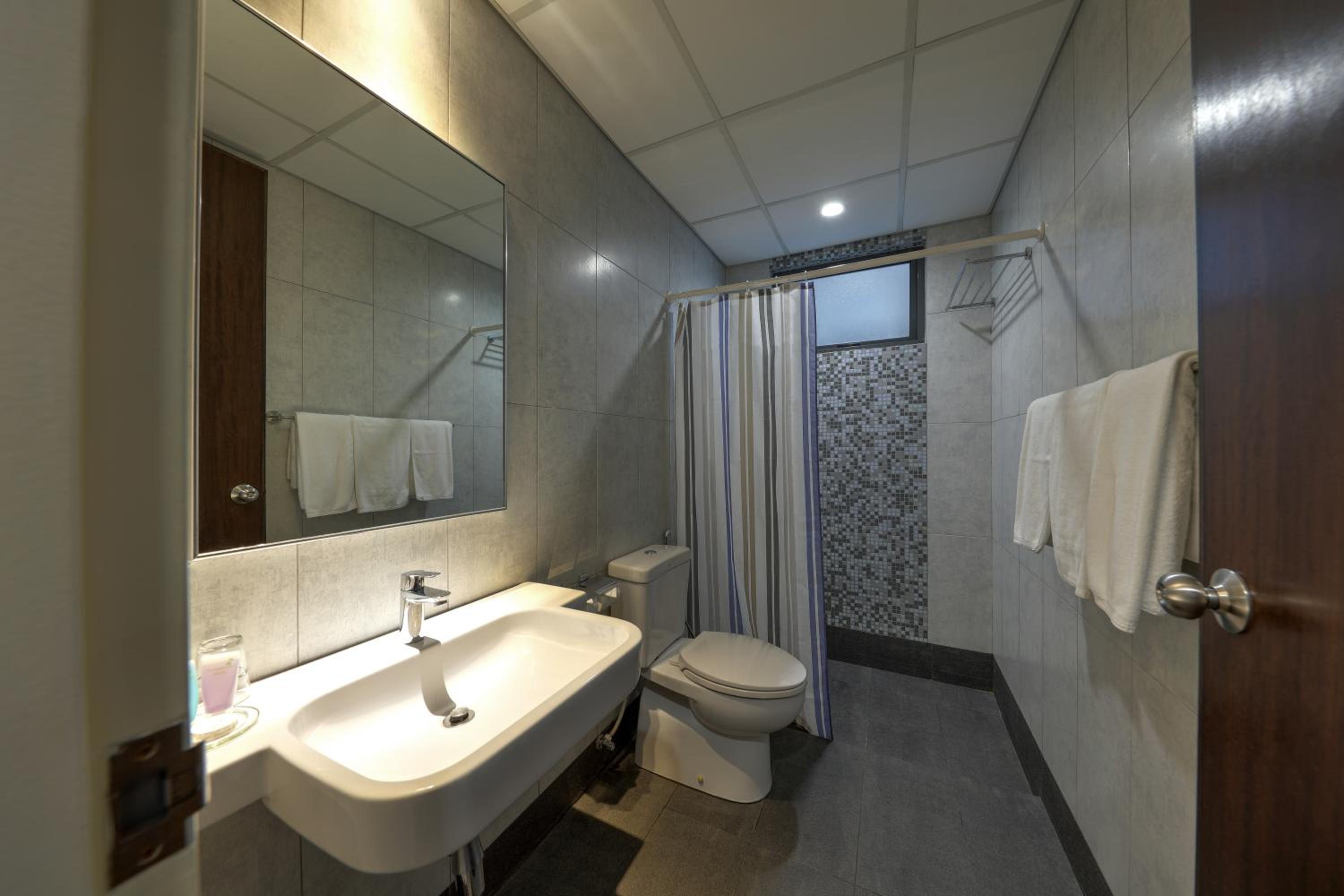 Premier Family Suite, 1 King and 2 Single
