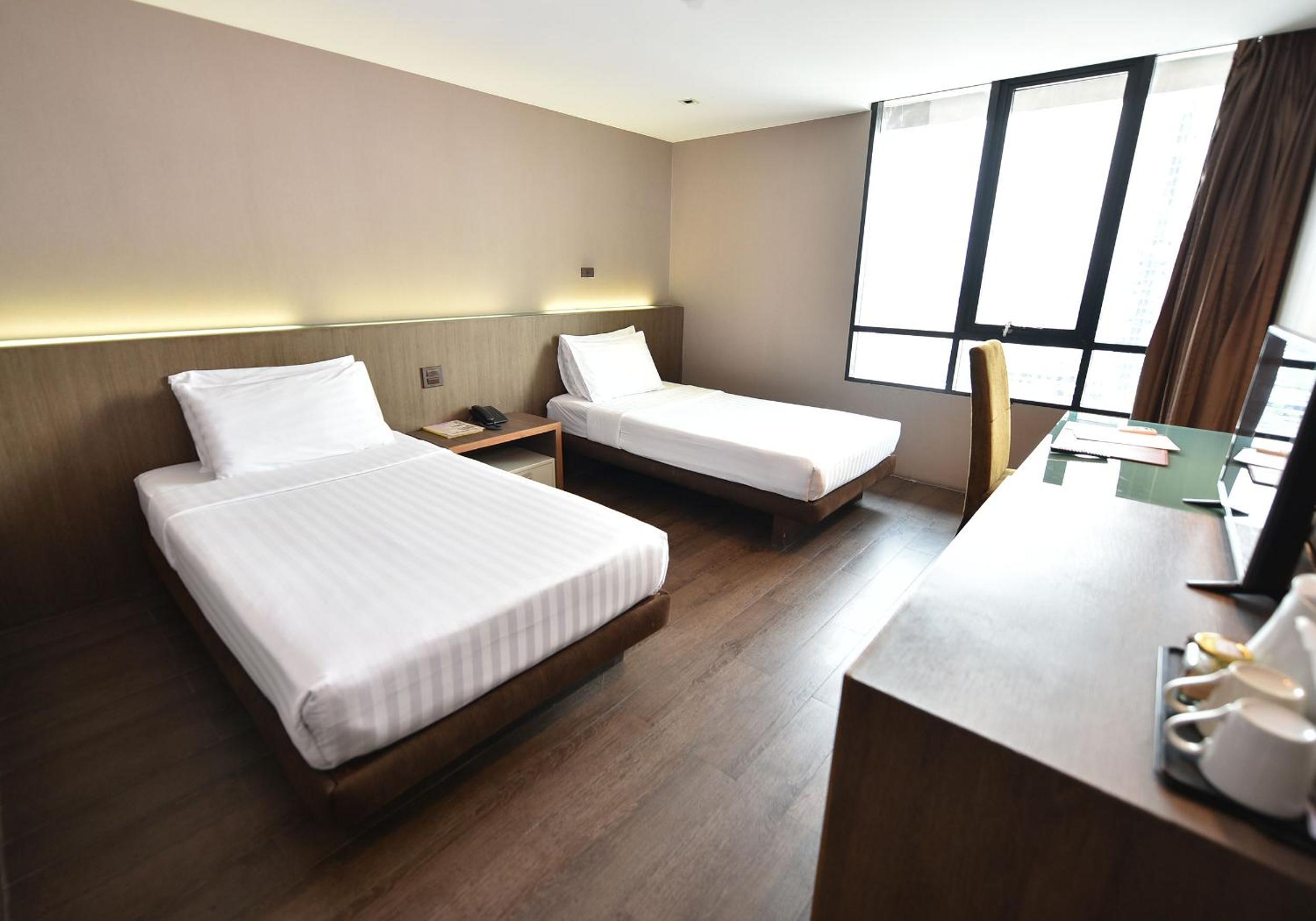 Deluxe Twin Room photo 3
