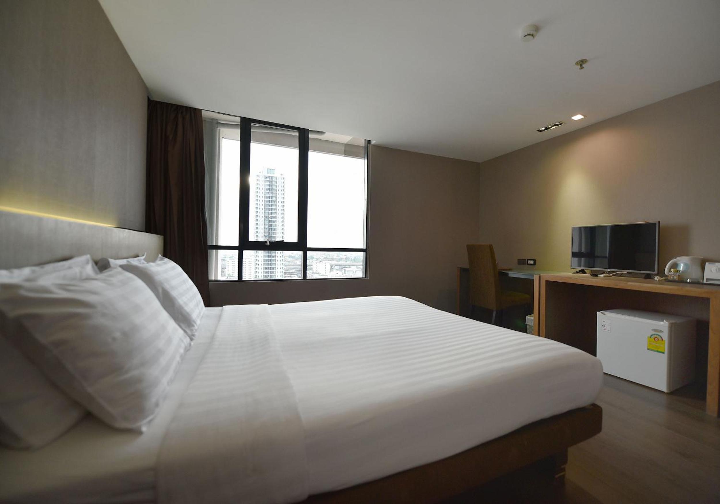 Deluxe King Room photo 3