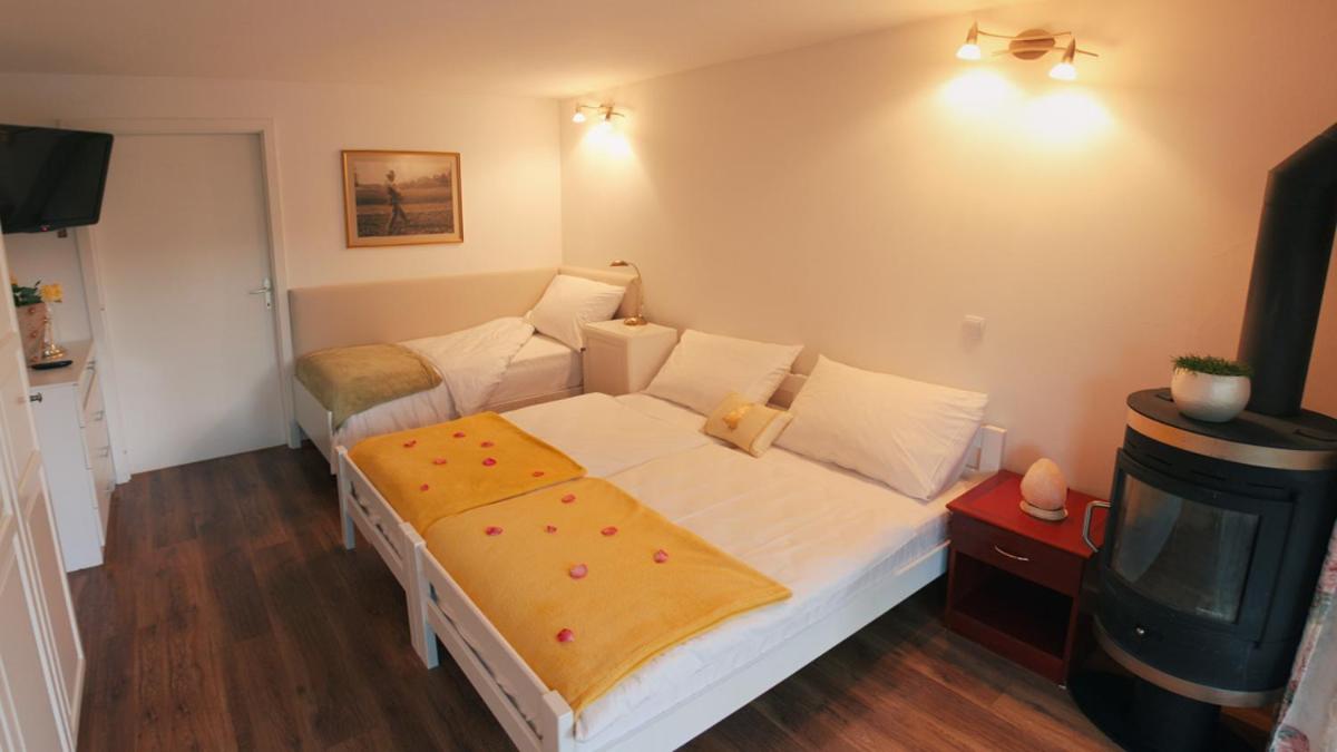 Apartment with Garden View photo 2