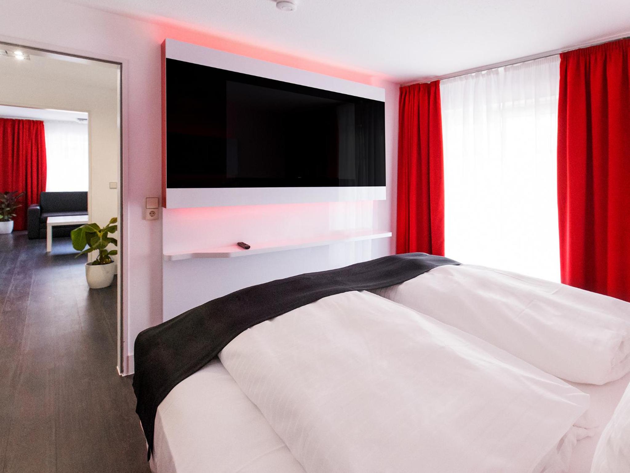 Suite - Photo 4