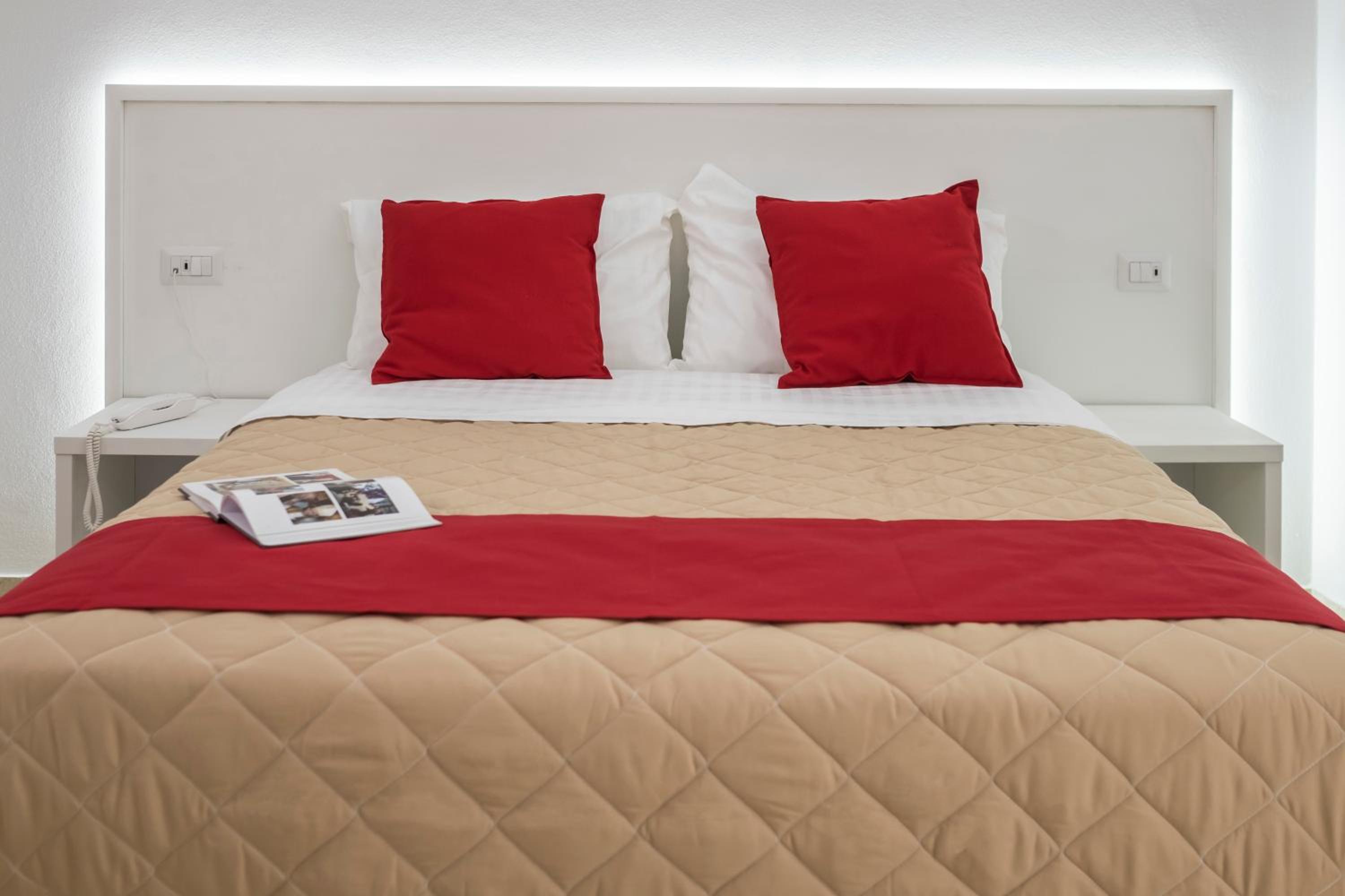 Superior Double or Twin Room - Photo 1