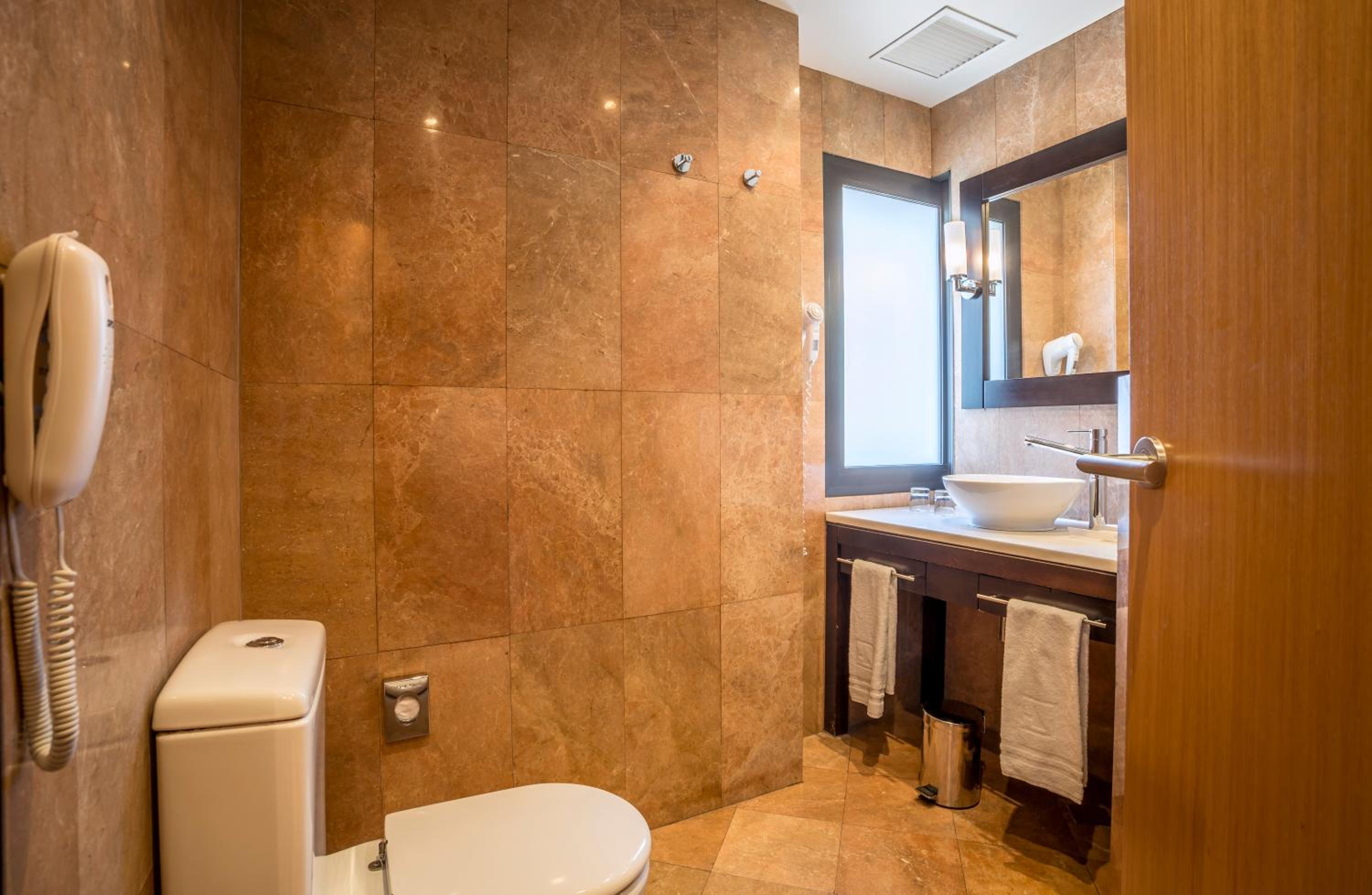 Double or Twin Room photo 2