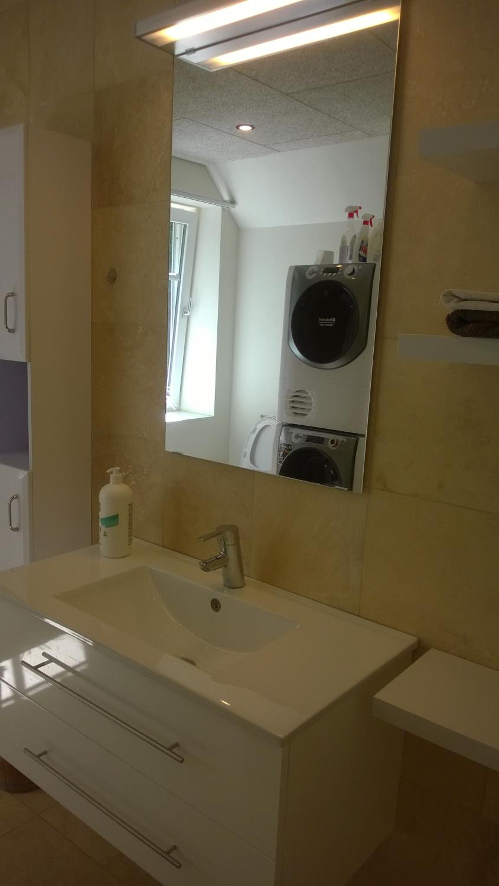 Double or Twin Room with Shared Bathroom photo 3