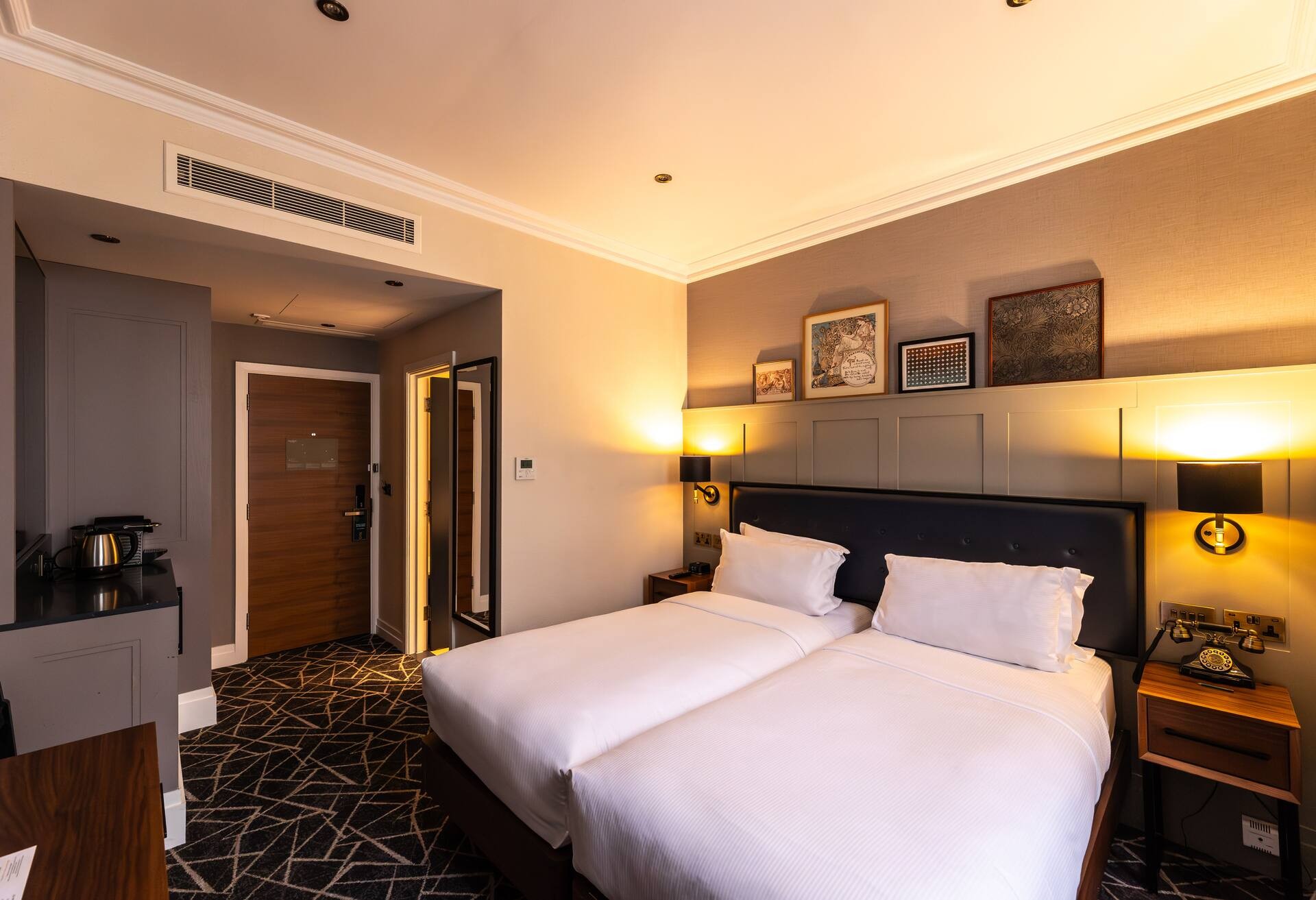 Superior Twin/2 Single Beds