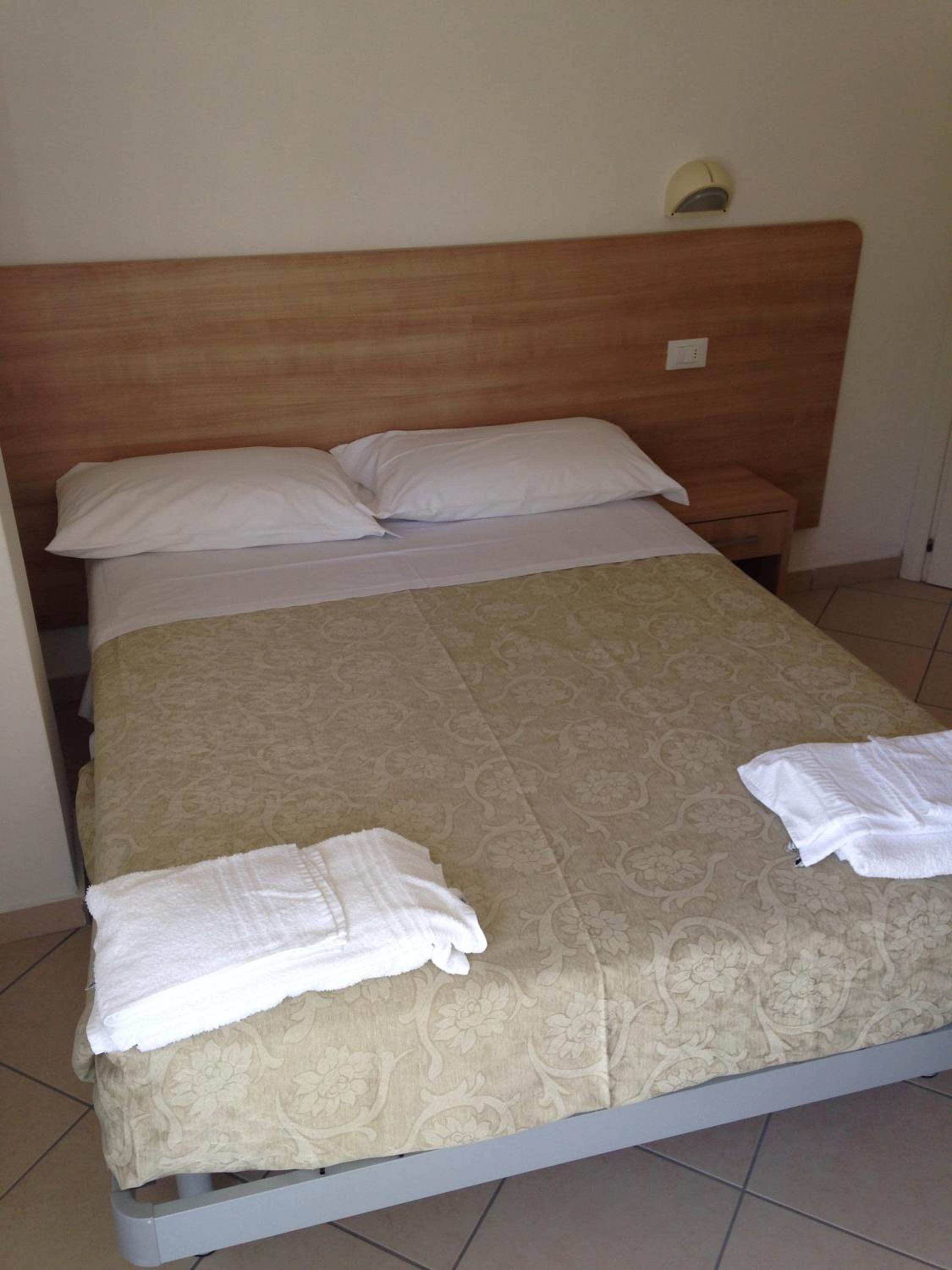Single Room with Private Bathroom