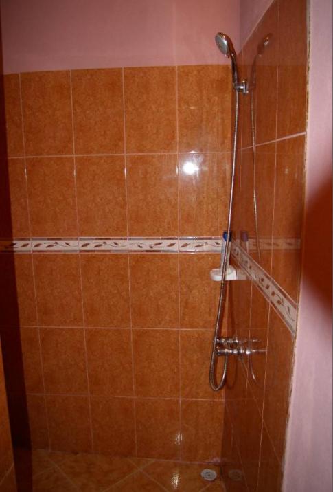 Standard Double Room - Photo 3