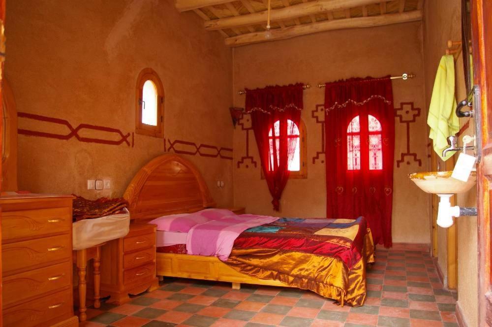 Standard Double Room - Photo 7