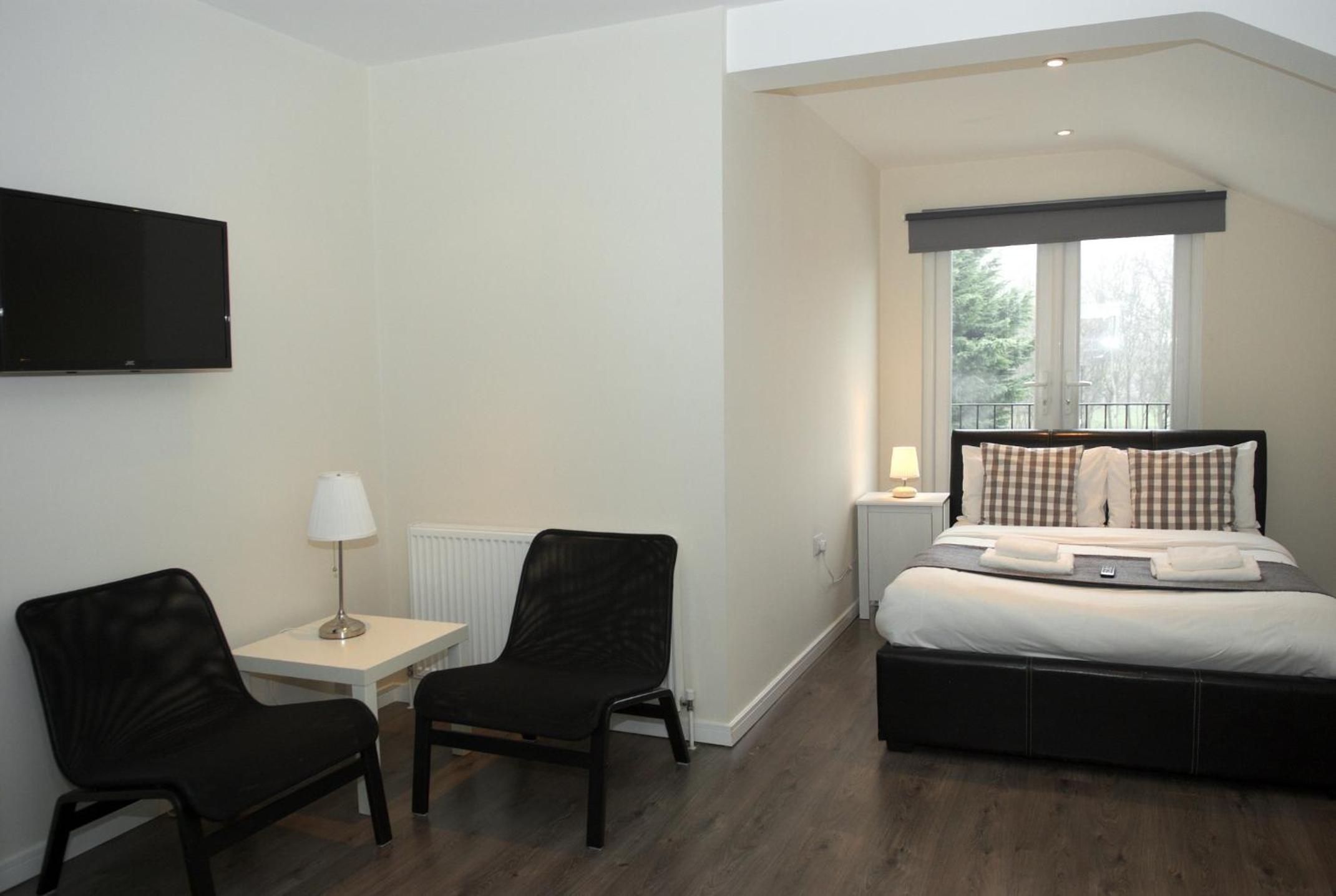 Suite with Balcony with Private Bathroom photo 3