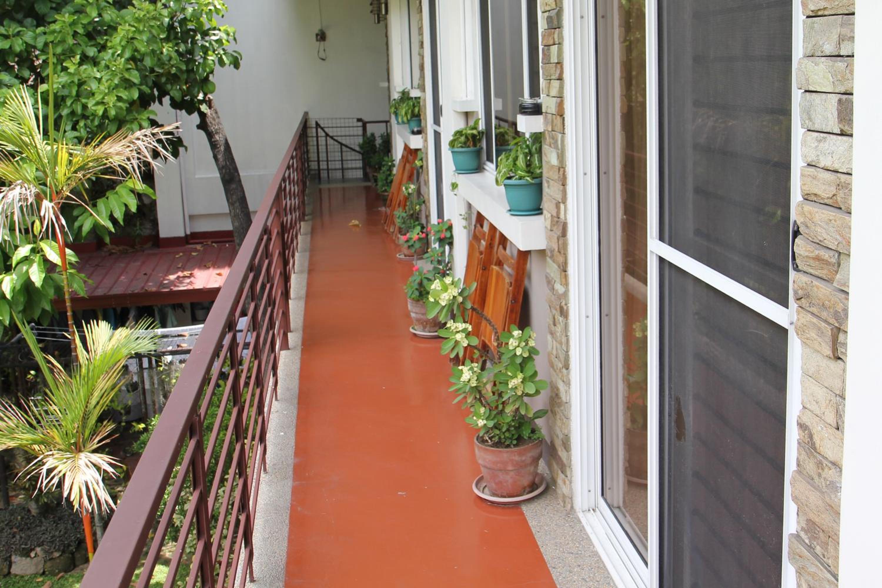 Double Room with Balcony - Photo 12