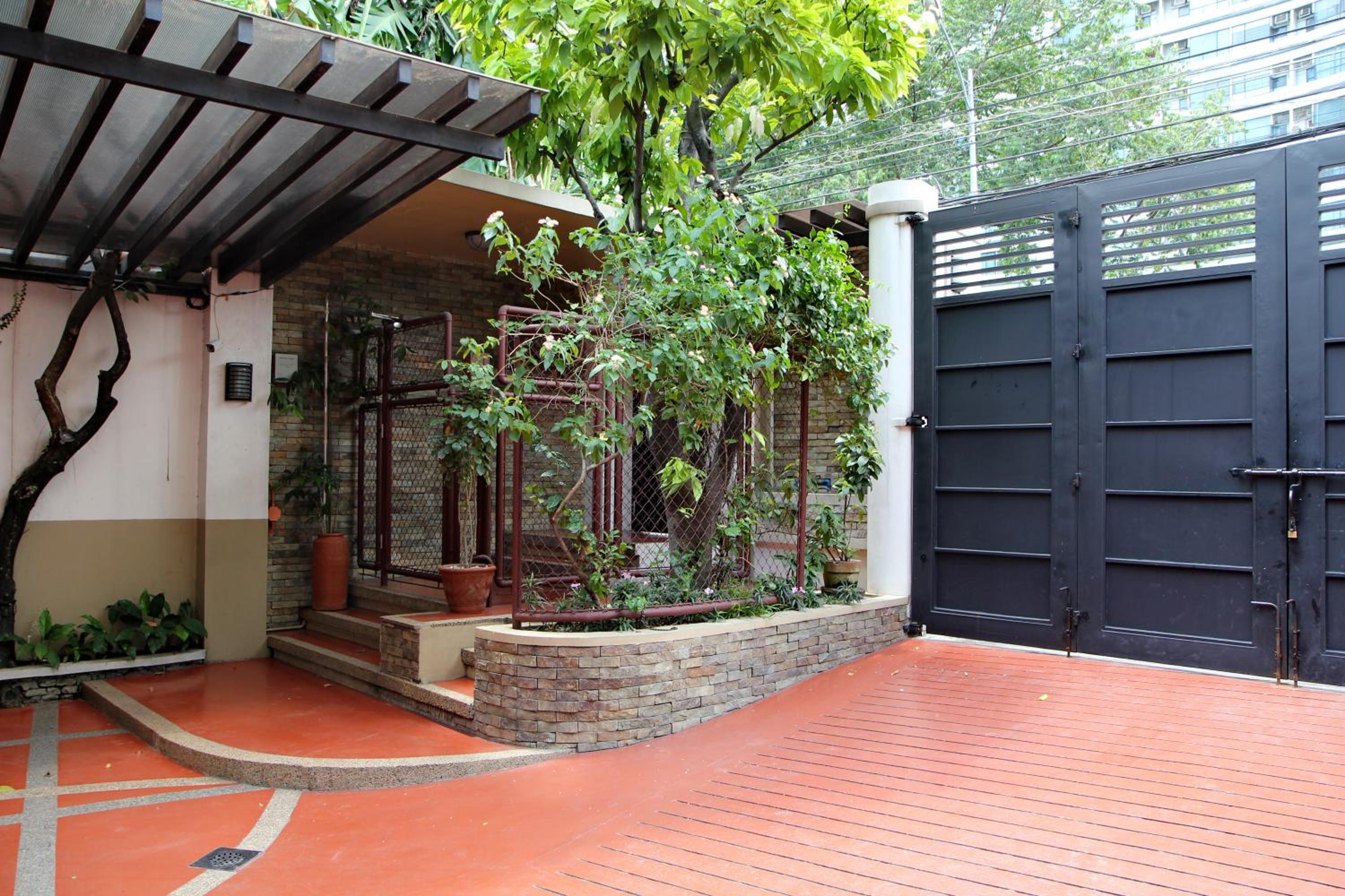 Double Room with Balcony - Photo 7