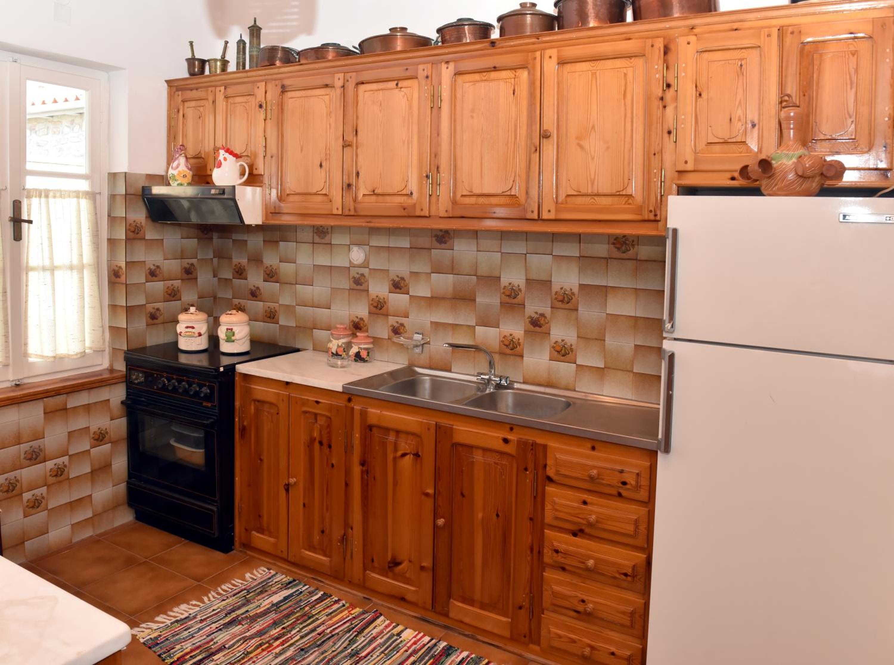 Three-Bedroom House photo 2