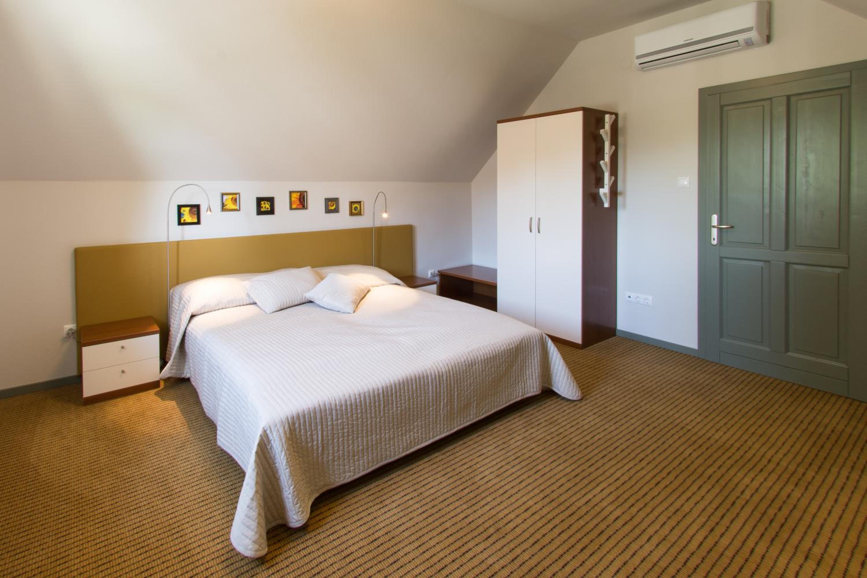Superior Suite photo 2