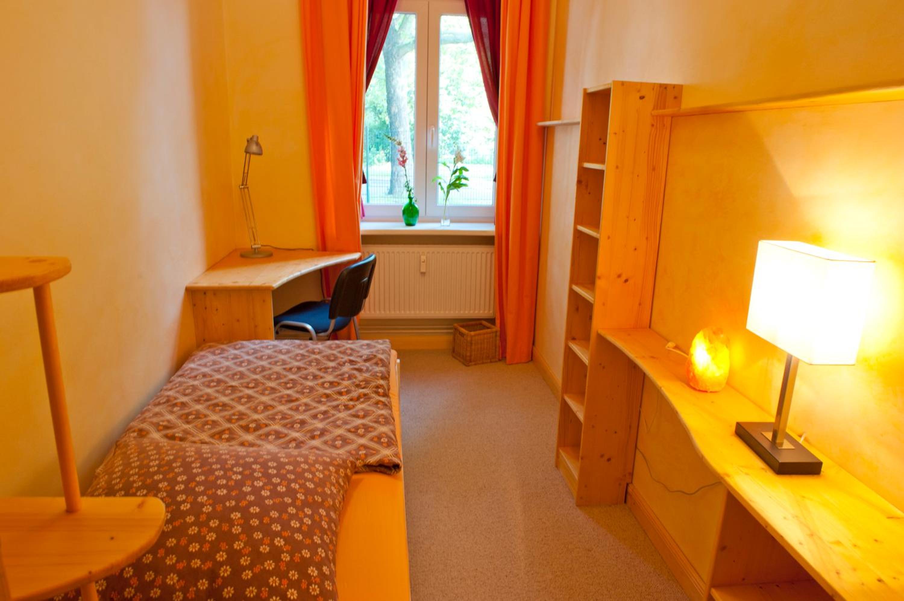 Single Room photo 3