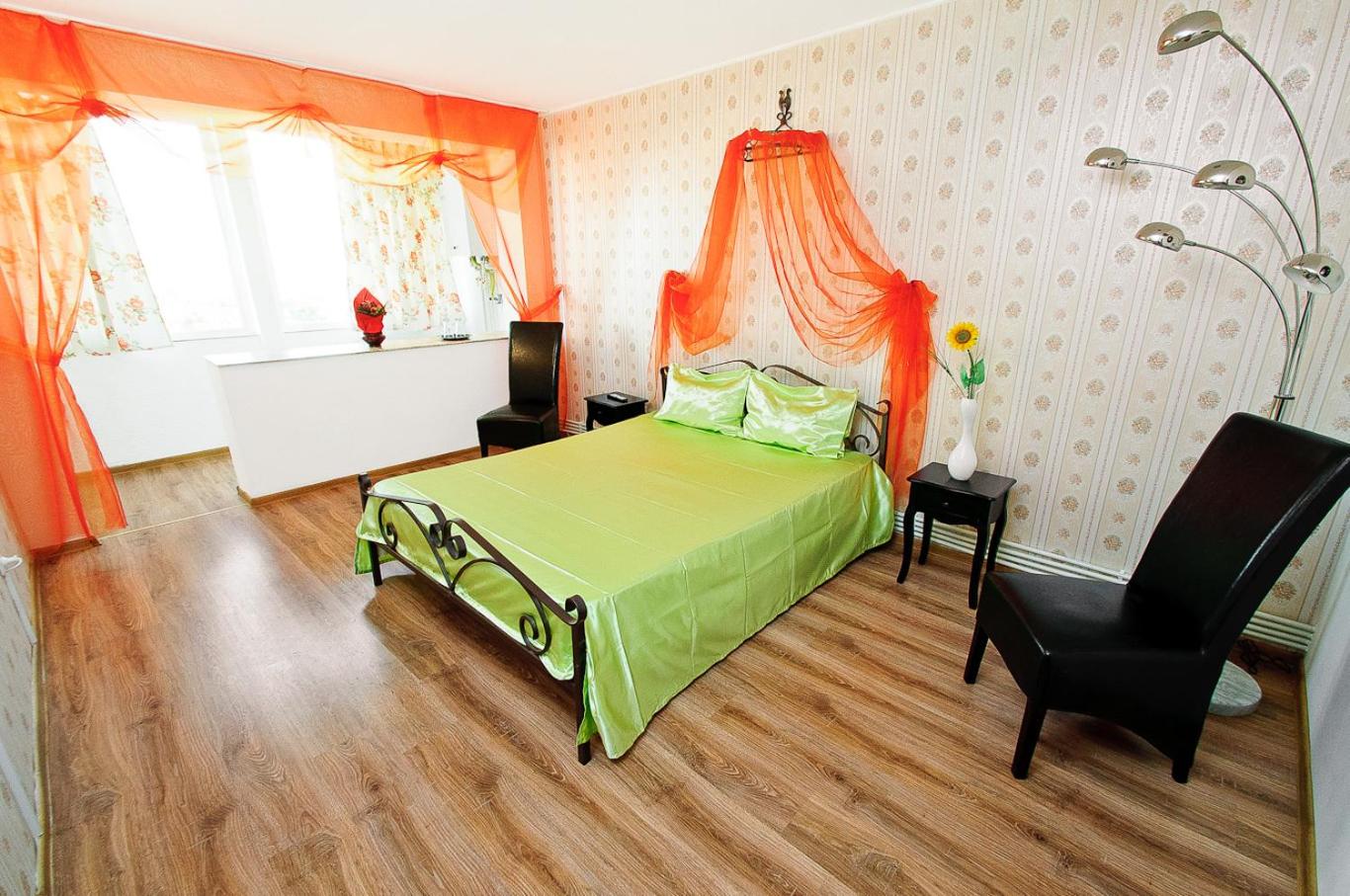 One-Bedroom Apartment photo 1