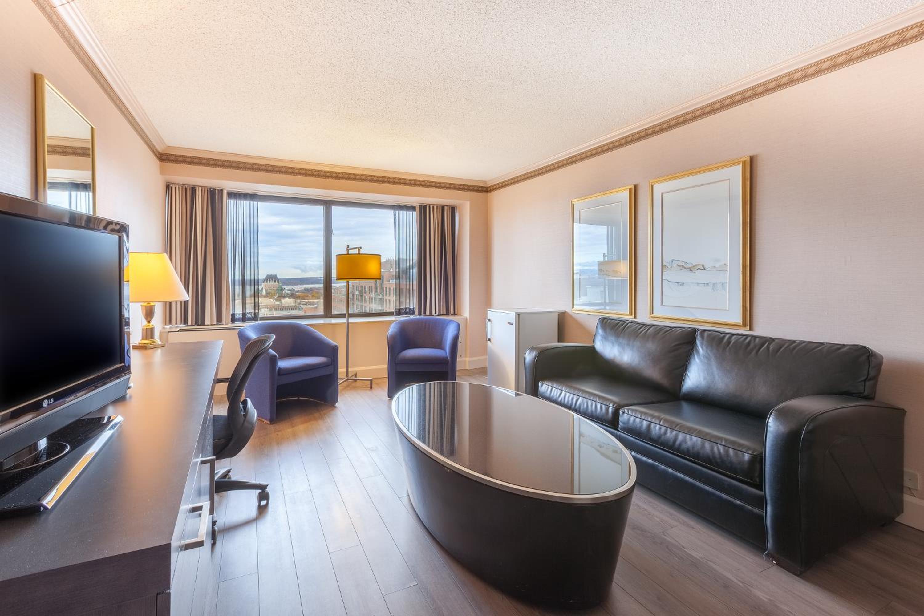 King Suite - Photo 1