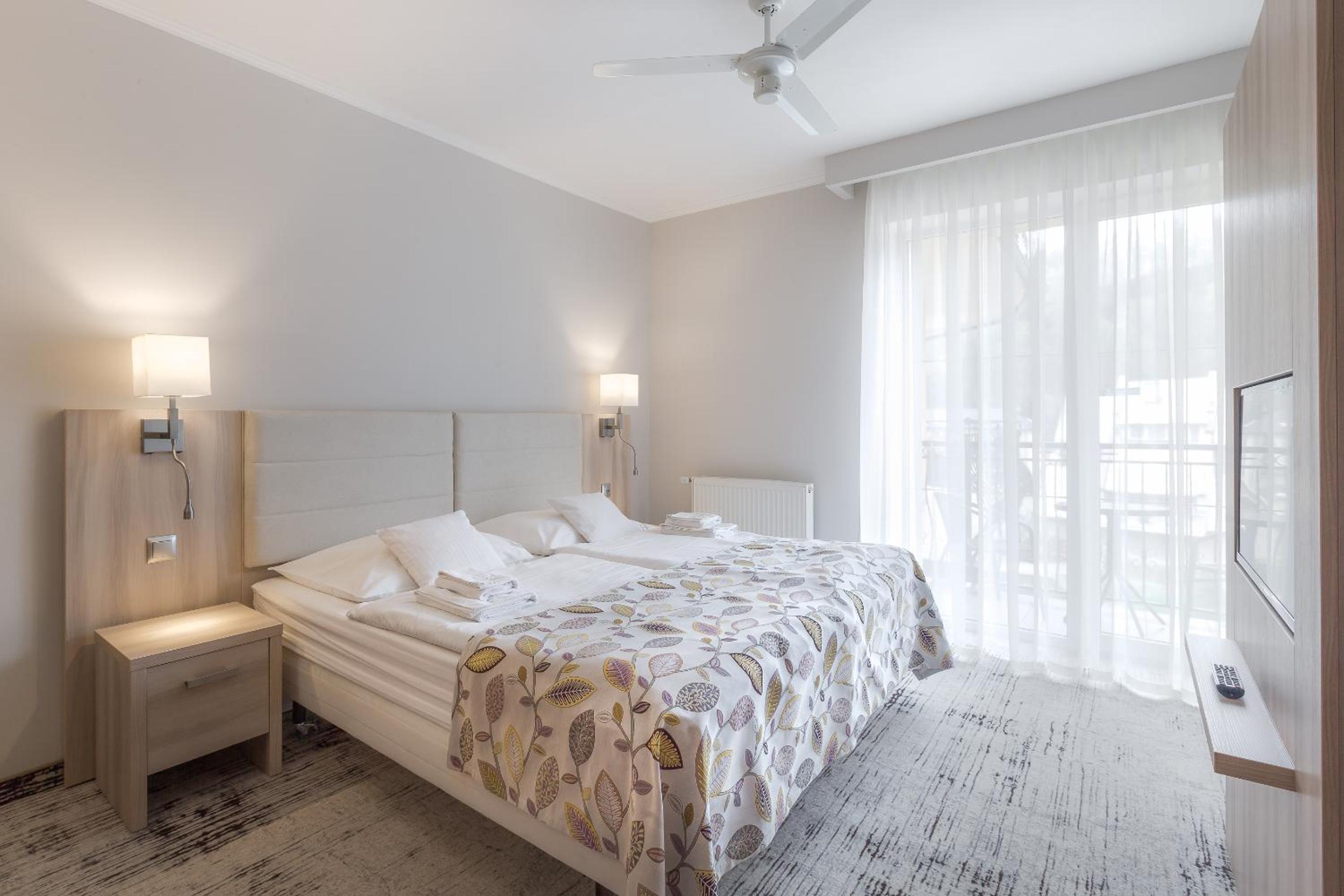 Standard Double or Twin Room - Photo 1